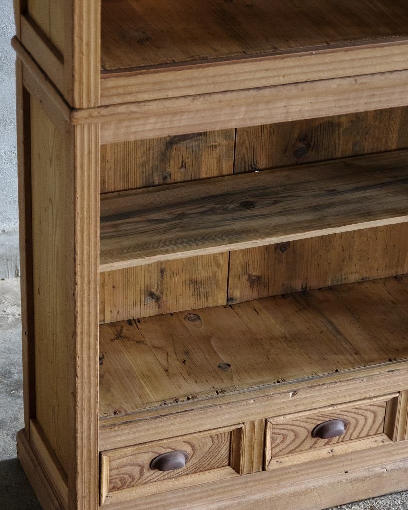 Antiker japanischer antiker Schrank mit Glastüren, Taisho-Ära '1912-1926', Wabi Sabi im Angebot 12