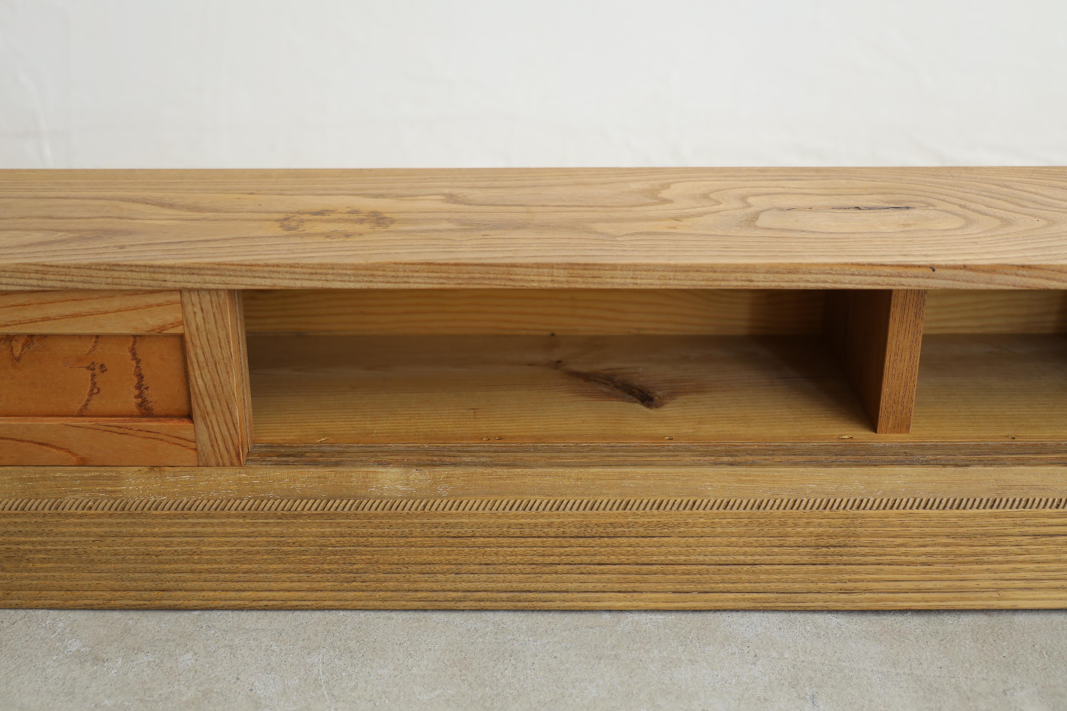 Japonais Meubles de rangement japonais anciens de rangement bas, Wabi Sabi, Japandi en vente