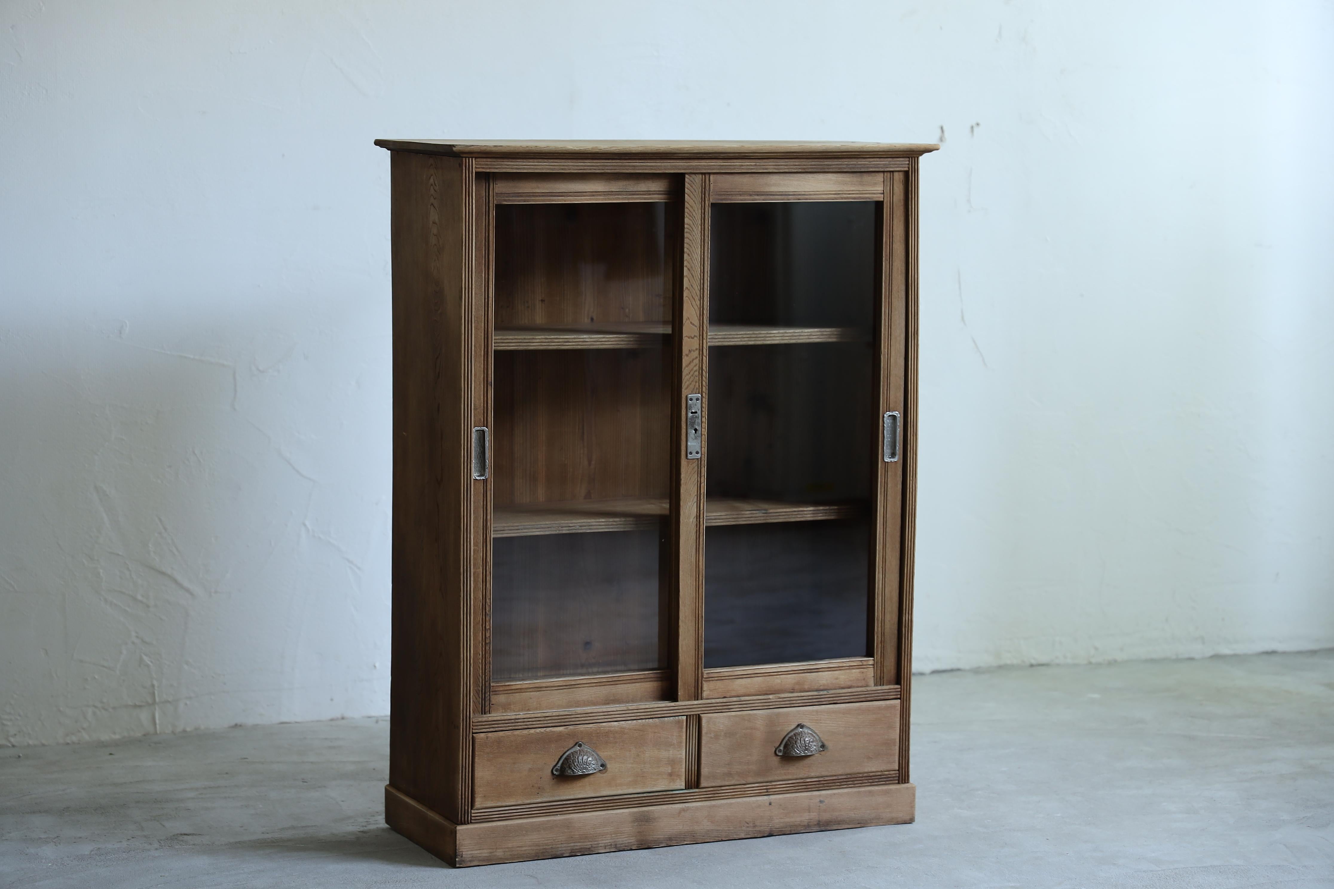 Armarios Japoneses Antiguos, Wabi Sabi, Japandi Taisho en venta