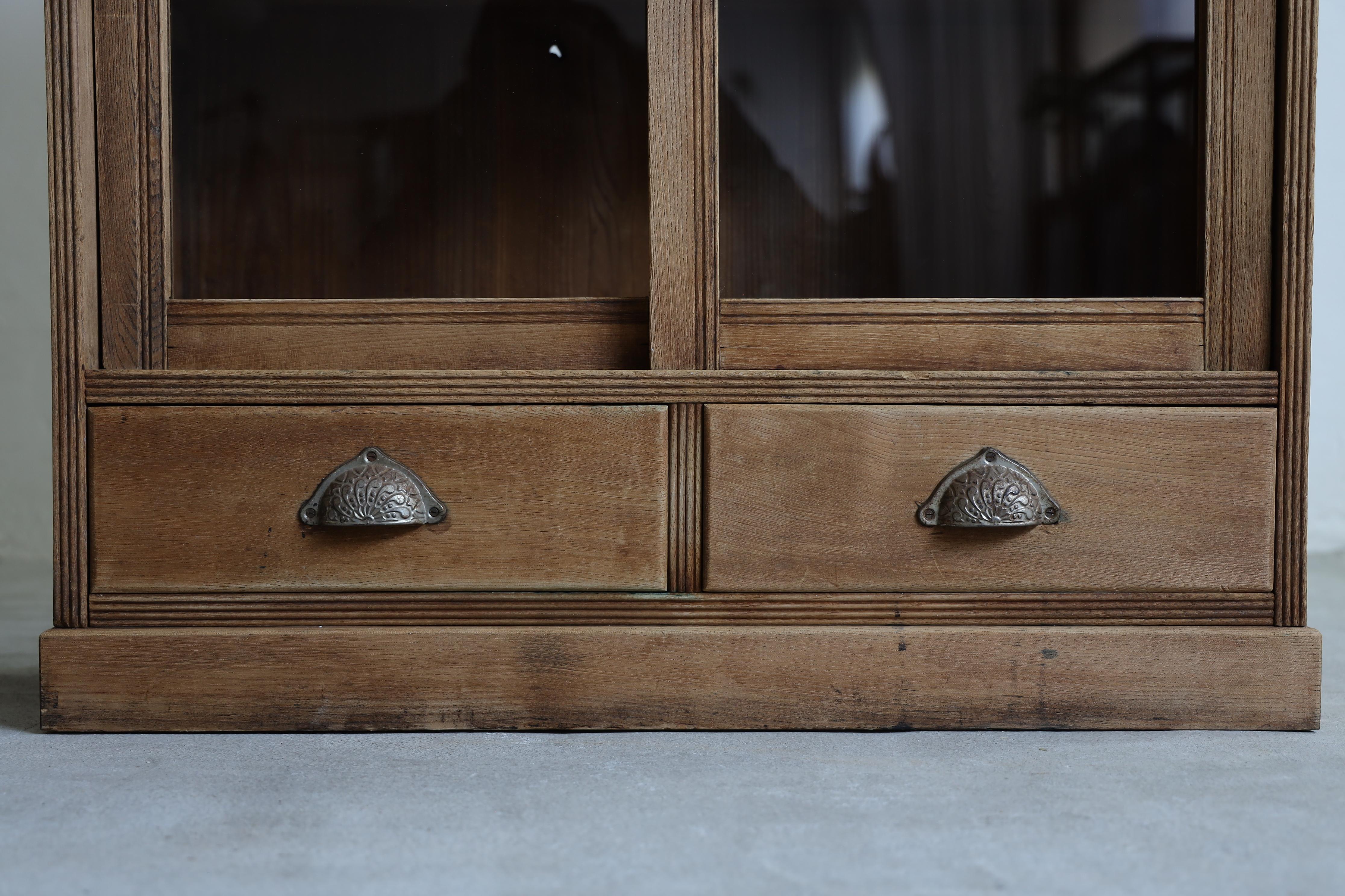Armarios Japoneses Antiguos, Wabi Sabi, Japandi Hecho a mano en venta