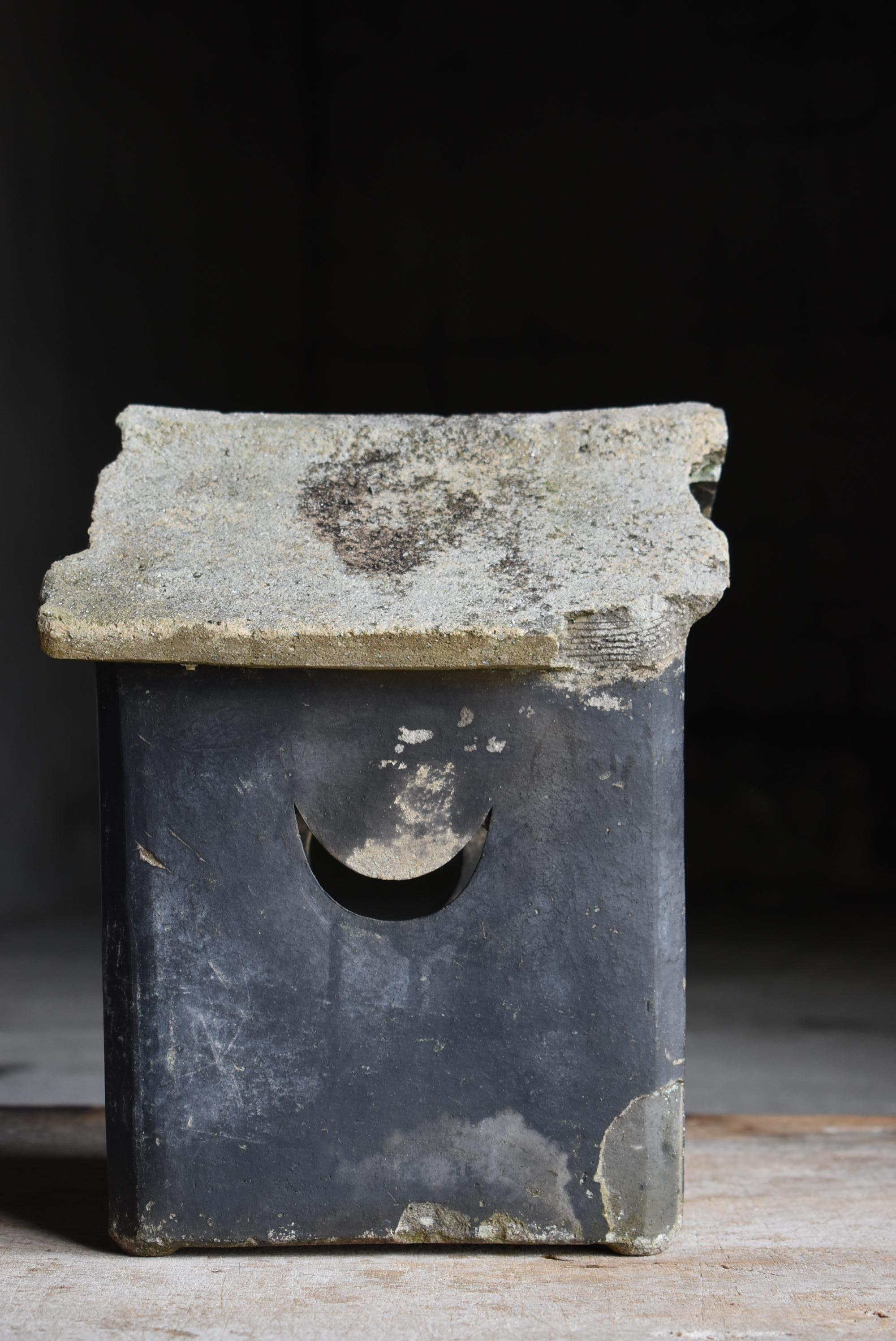 Japanese Antique Ceramic Small Shrine 1860s-1900s / Zushi Figurine Wabisabi For Sale 6