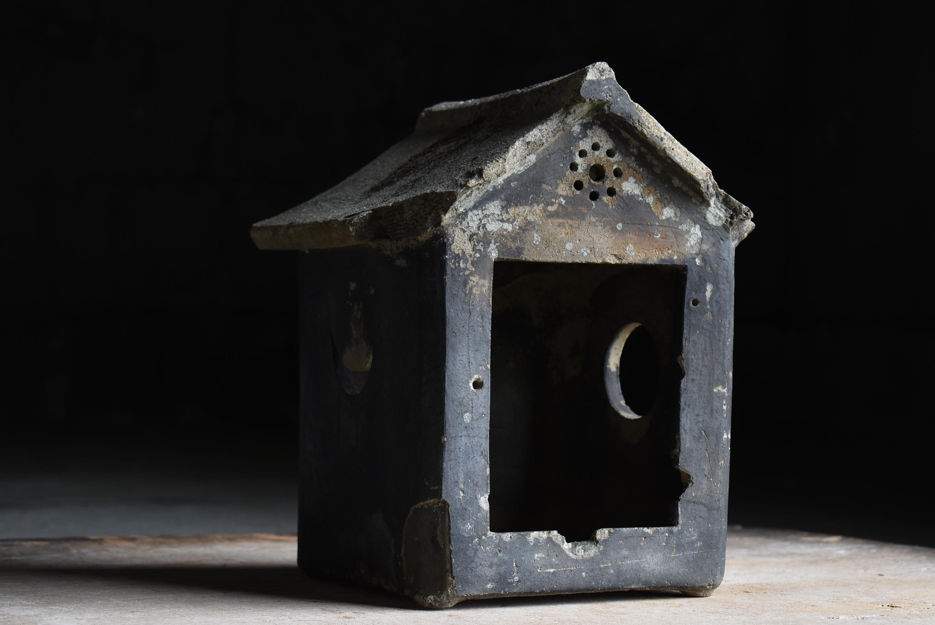 Unglazed Japanese Antique Ceramic Small Shrine 1860s-1900s / Zushi Figurine Wabisabi For Sale