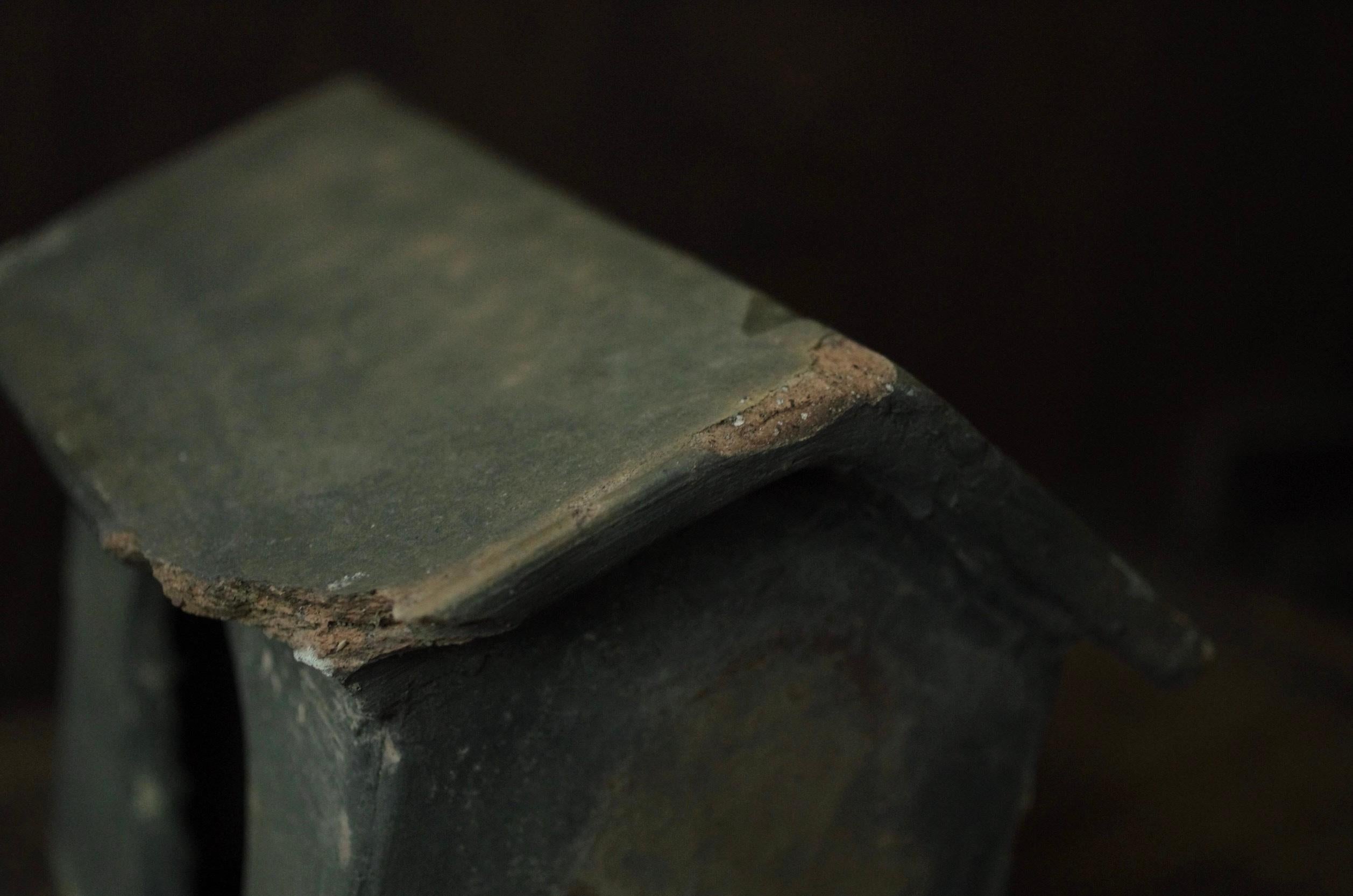 Japanese Antique Ceramic Zushi 
