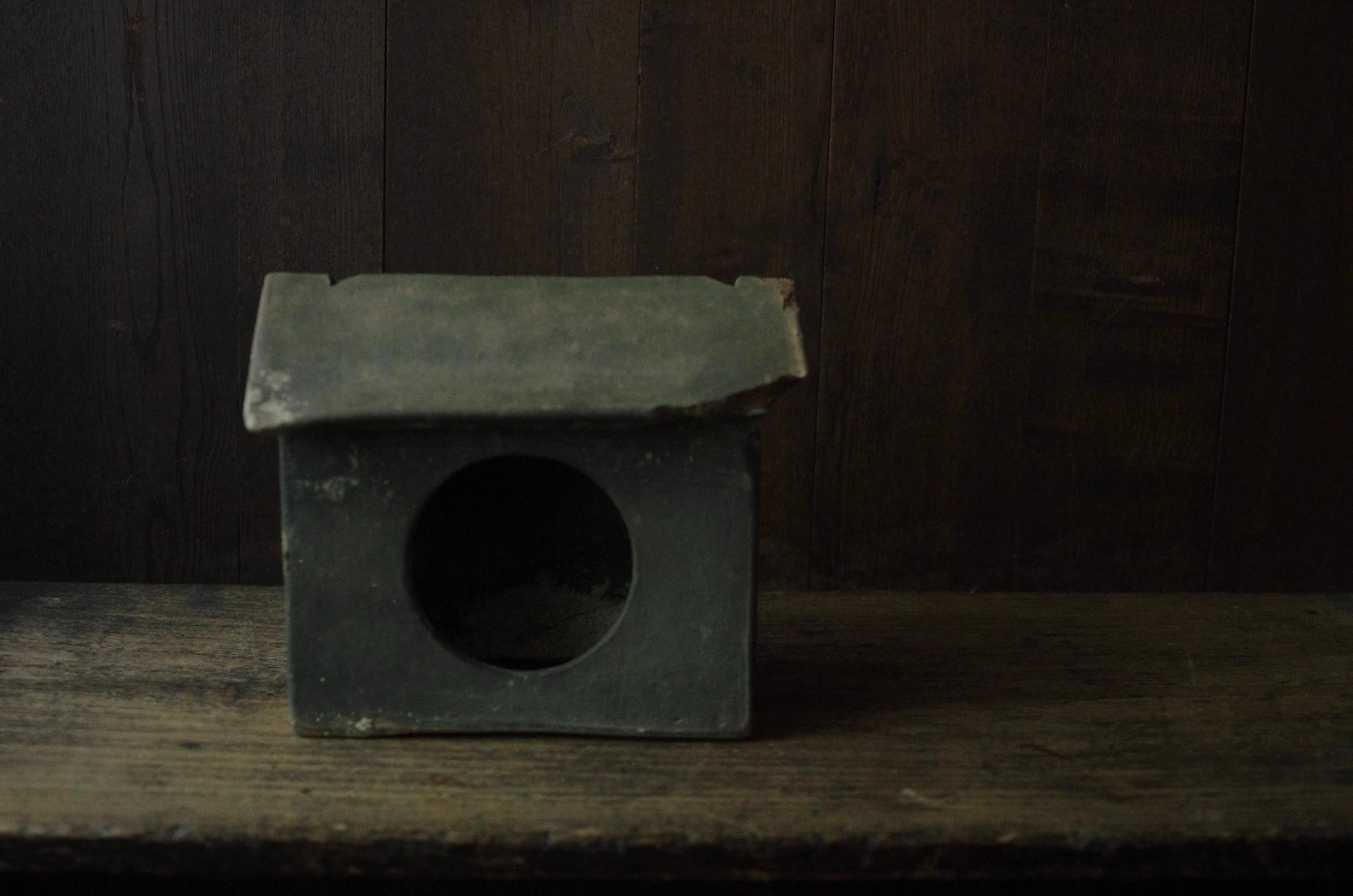 Japanese Antique Ceramic Zushi 