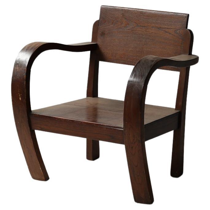 Japanischer antiker Stuhl, Primitiver japanischer Holzstuhl, Wabi-Sabi