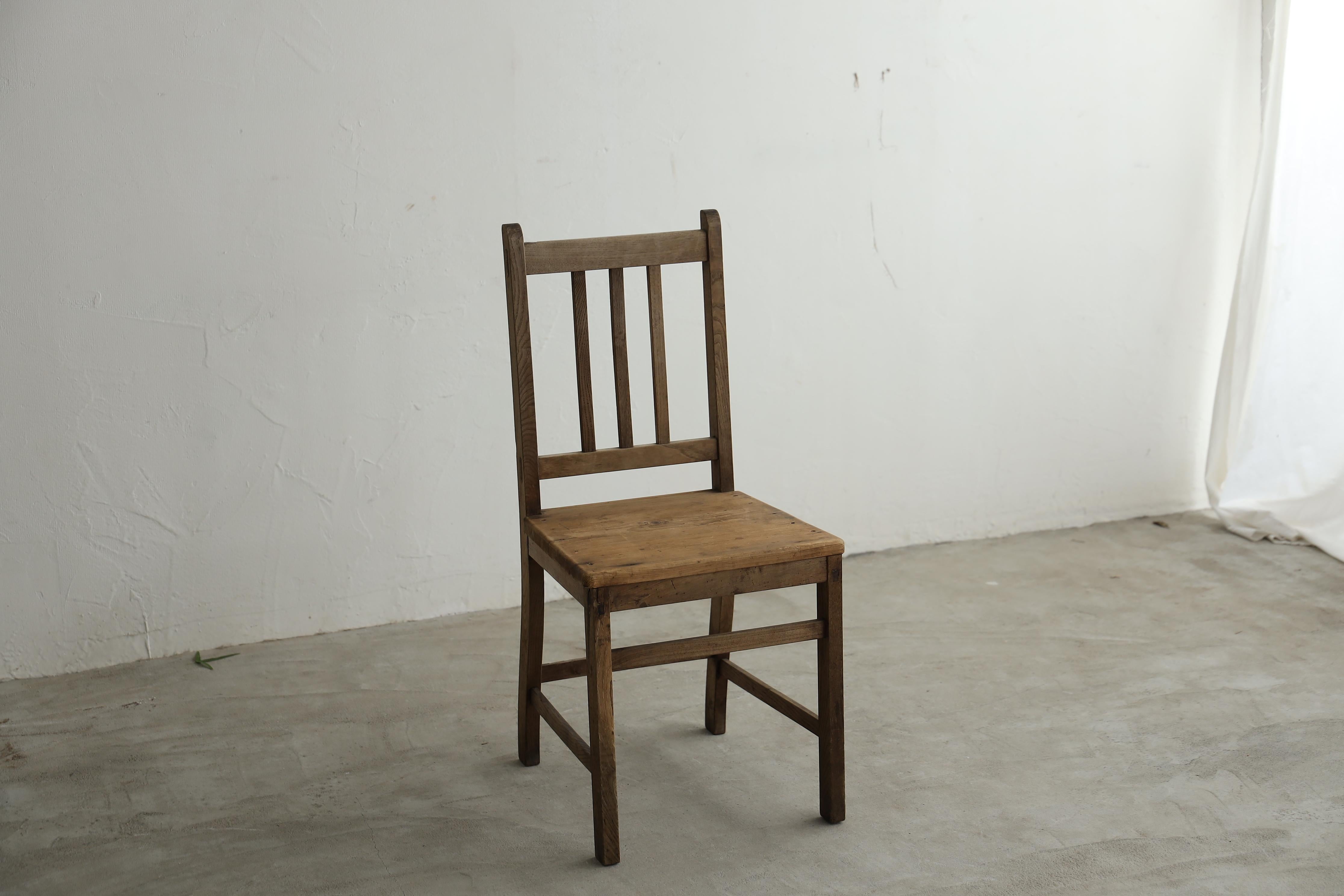 Japanese Antique Chairs, Primitive Wooden Chair, Wabi-Sabi In Good Condition For Sale In Katori-Shi, 12