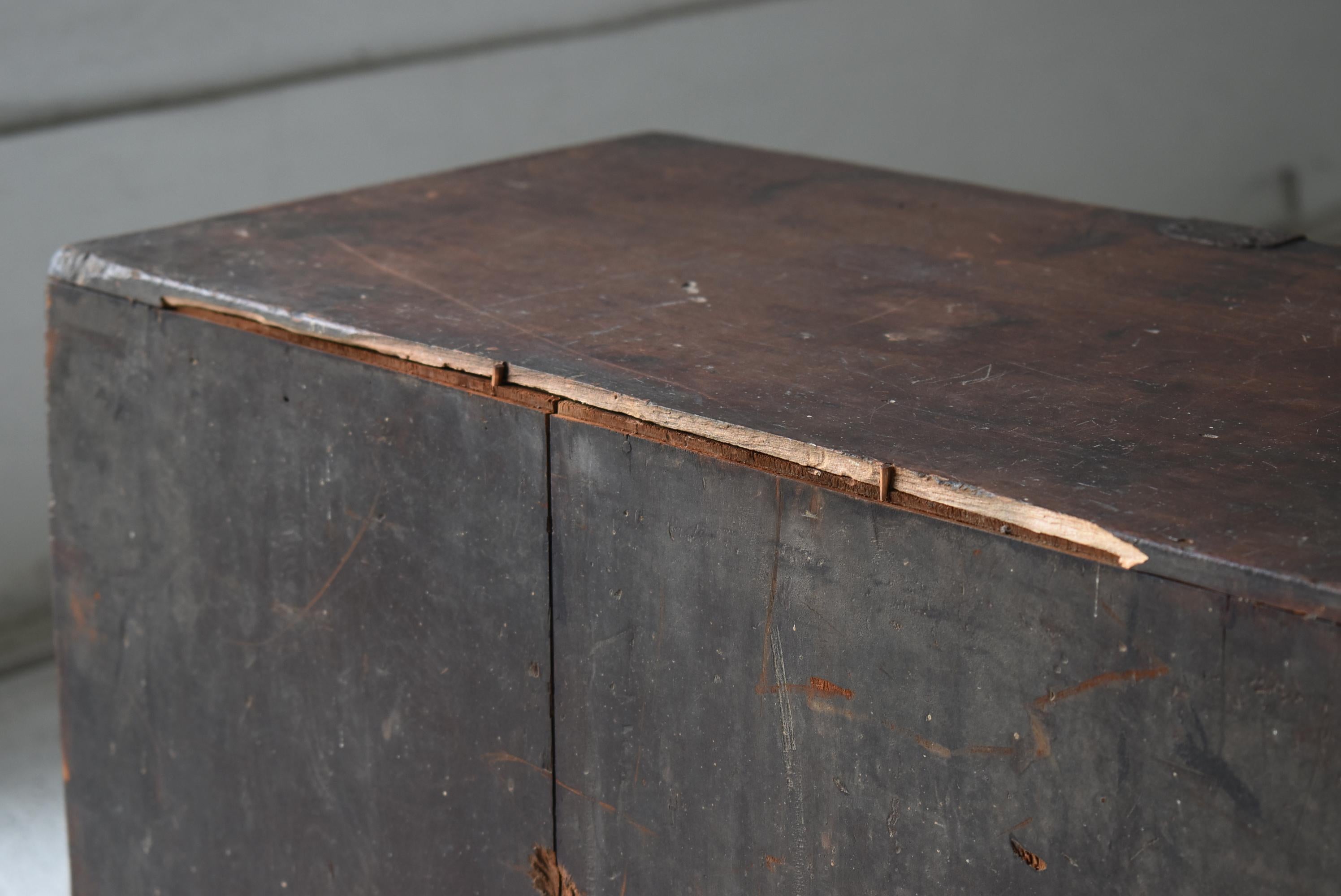Japanese Antique Chest of Drawers 1860s-1900s / Tansu Nightstand Wabi Sabi en venta 4