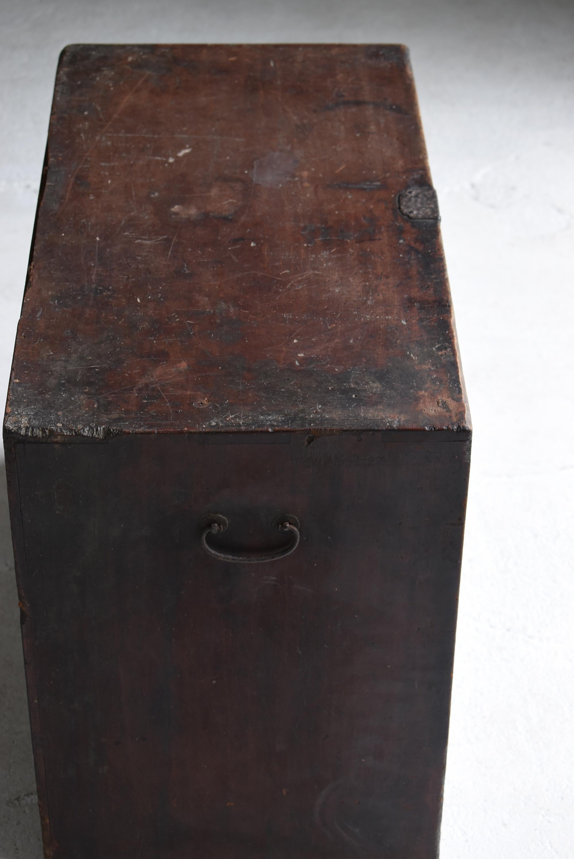 Japanese Antique Chest of Drawers 1860s-1900s / Tansu Nightstand Wabi Sabi en venta 6