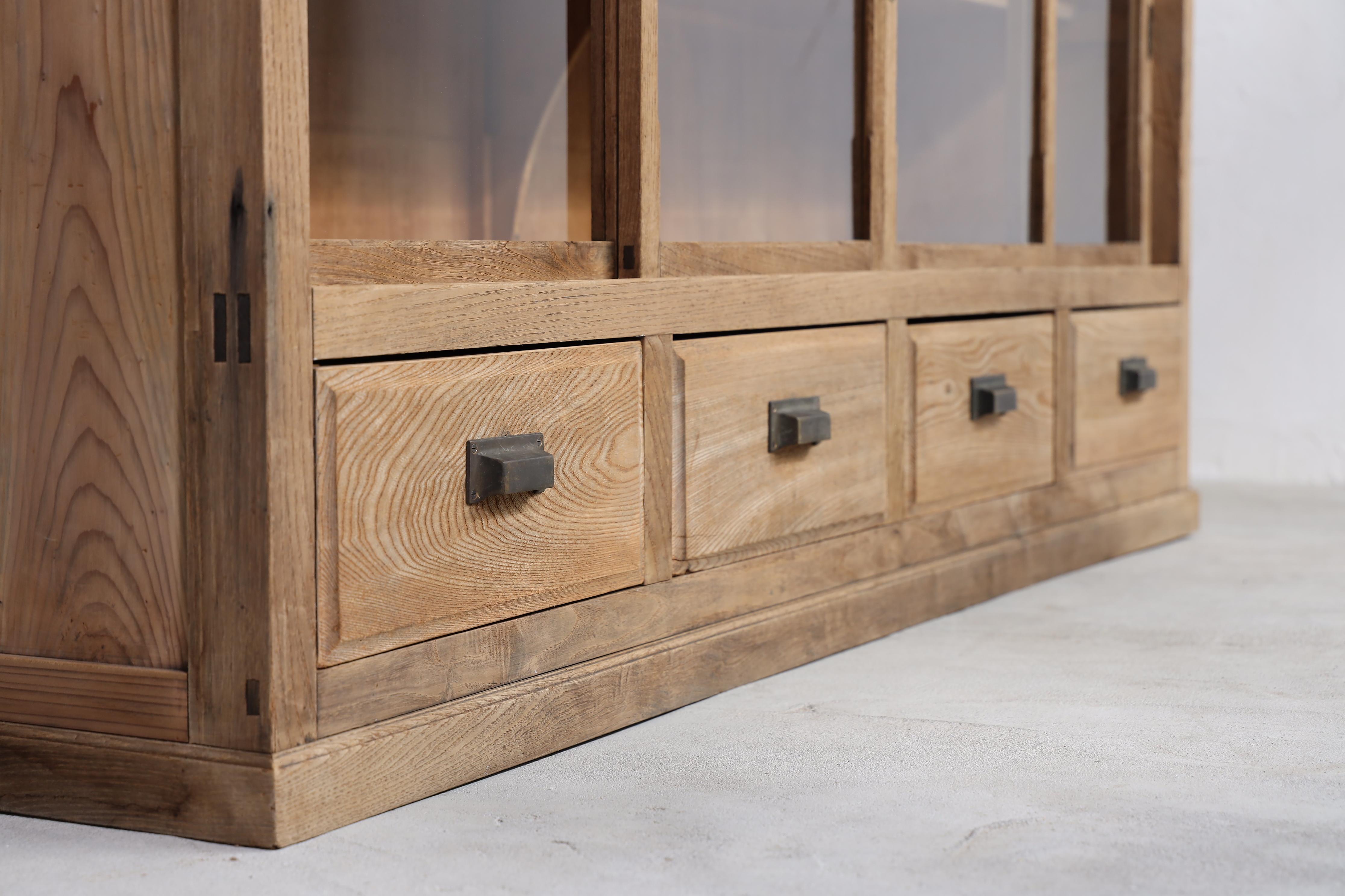 Japanischer antiker Kastanienschrank , Sideboard, Wabi Sabi, Japandi im Angebot 5