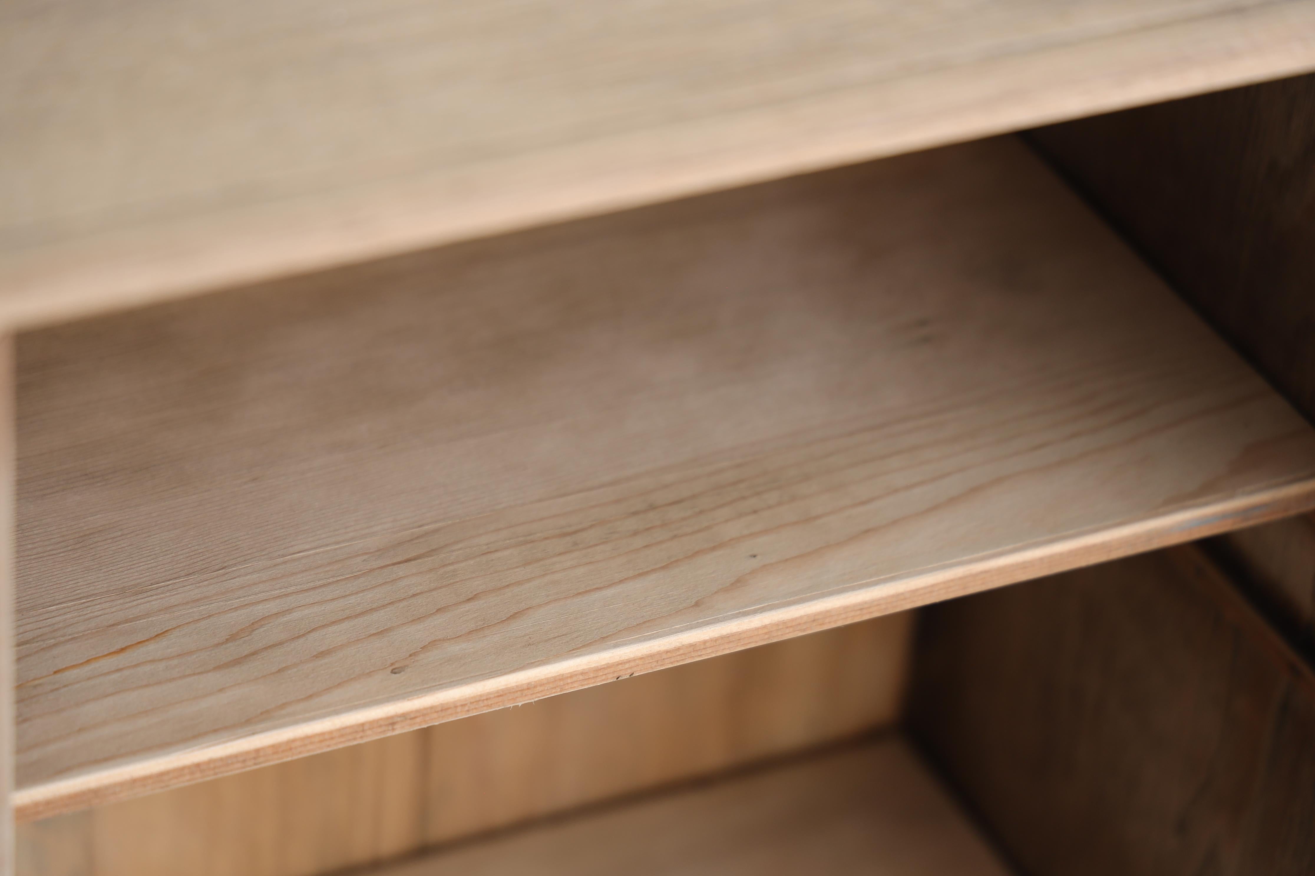 Japanische Antike Kastanienholz Schränke, Wabi Sabi, Japandi im Angebot 2