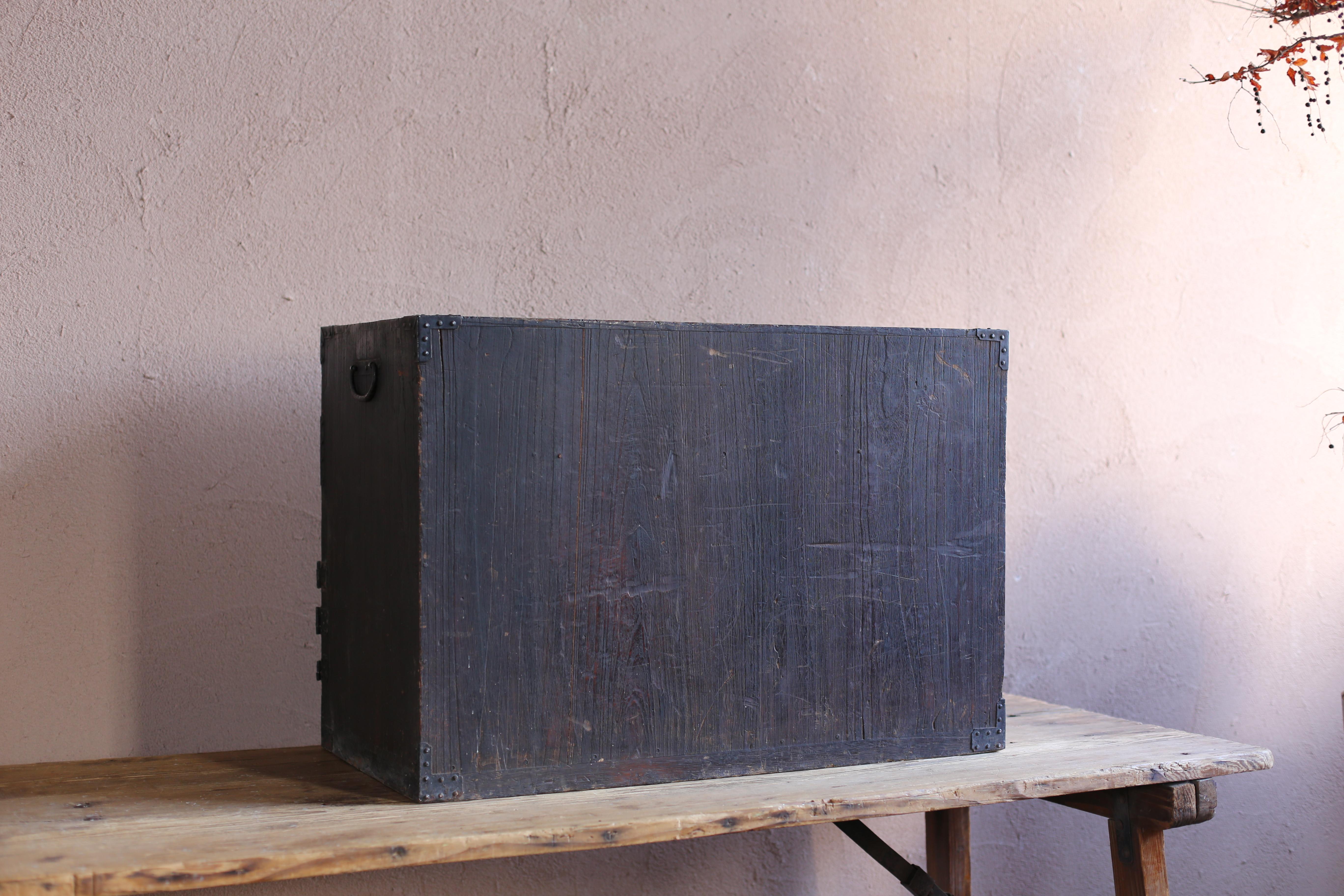 Japanese Antique Chests of Drawers 1800s-1860s/Safe Storage Cabinet Wabisabi For Sale 6