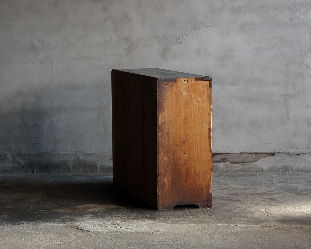 Japonais Commodes japonaises anciennes de l'ère Meiji (1868-1912), Wabi Sabi en vente