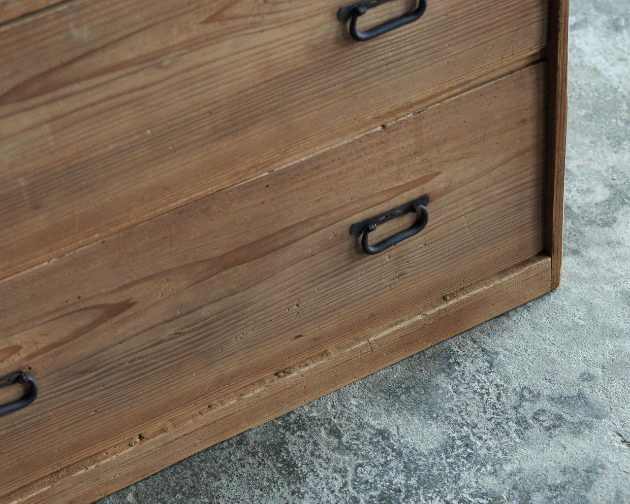 Commodes japonaises anciennes de l'ère Meiji (1868-1912)Wabi Sabi en vente 9