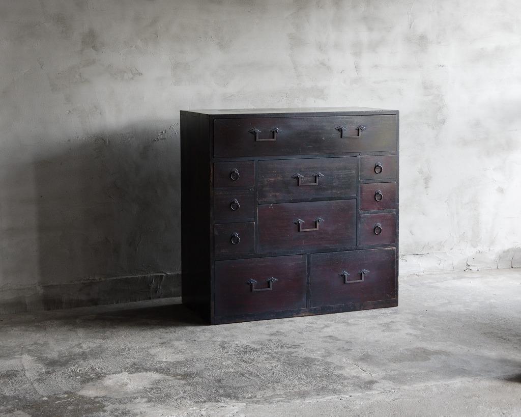 Cassettiera antica giapponese, epoca Meiji'1868-1912'Wabi Sabi in vendita 1