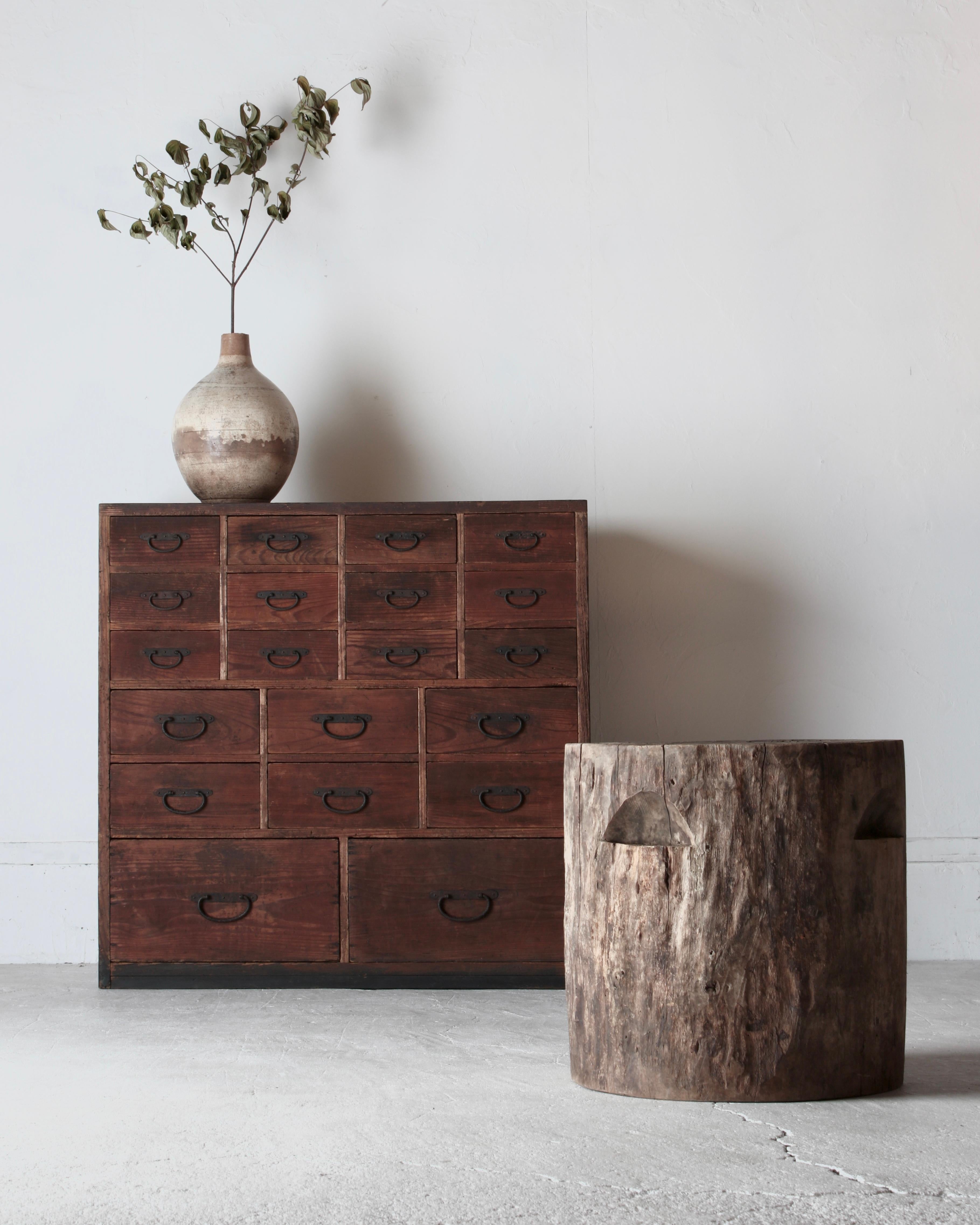 Antike japanische Kommoden / Tansu-Aufbewahrung 1868-1912er Jahre / Wabi-Sabi im Angebot 11