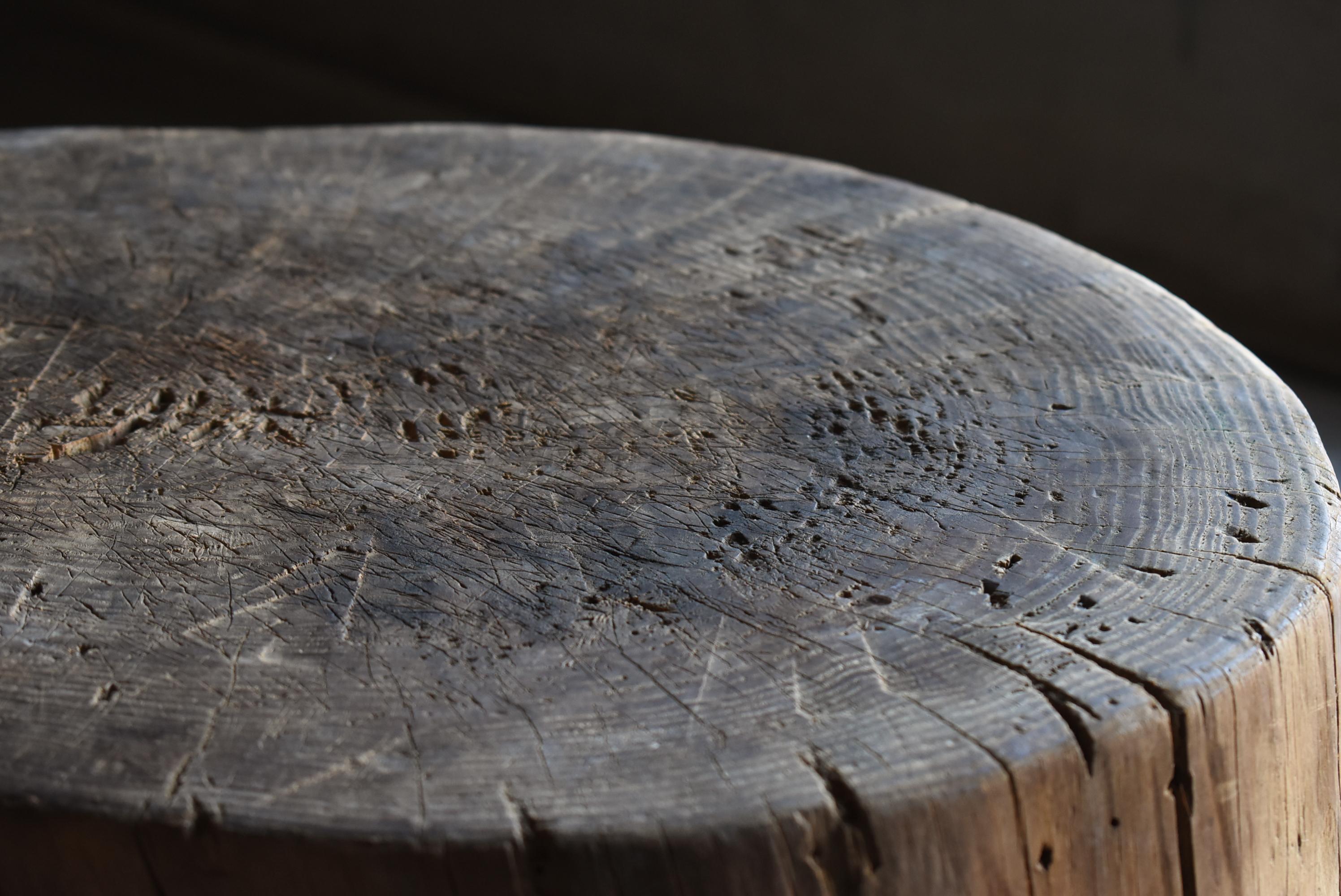 Japanese Antique Coffee Table 1860s-1900s / Wabi Sabi Mingei Primitive In Good Condition In Sammu-shi, Chiba