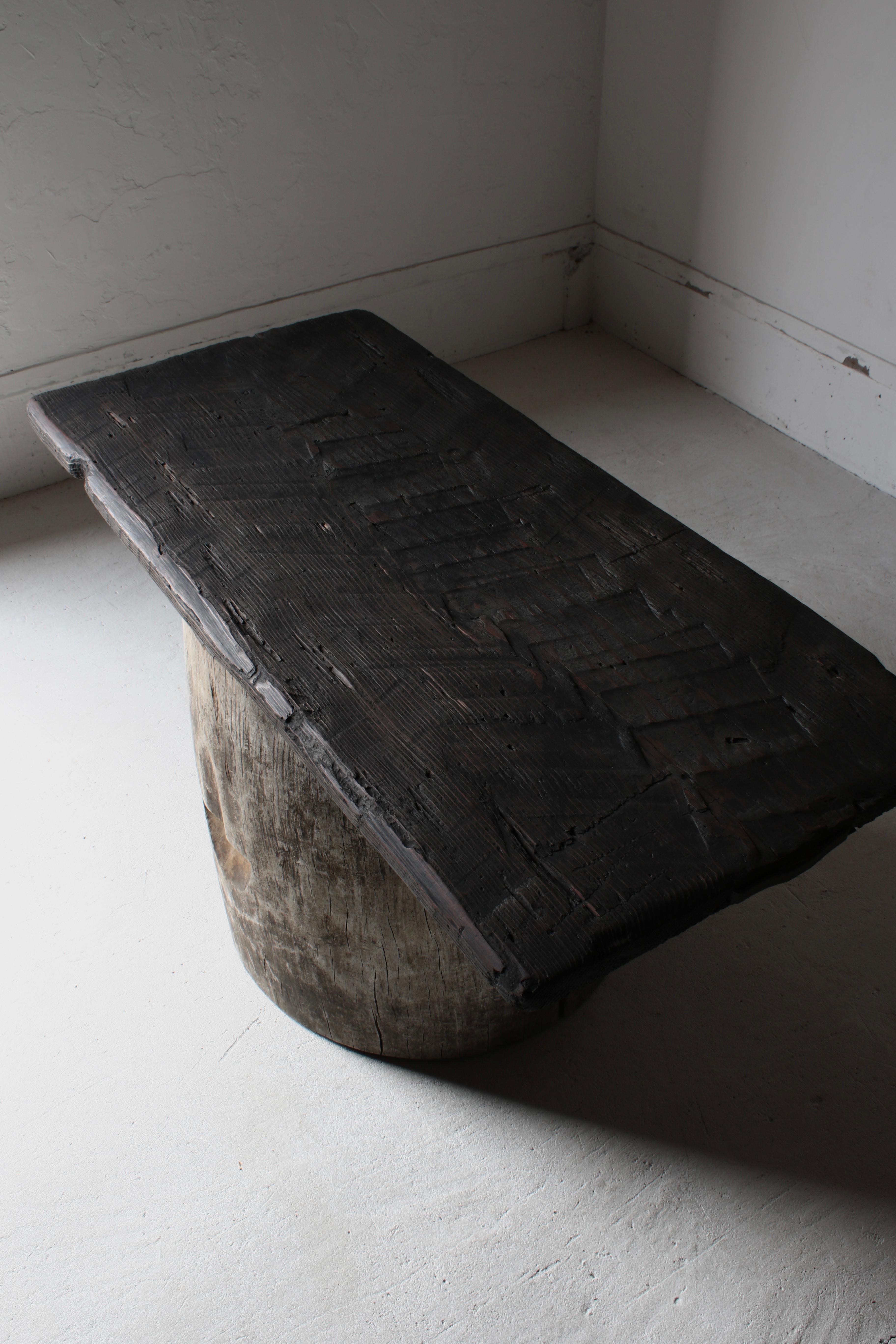 Japanese Antique Coffee Table / Low Table Exhibition Table / Wabi-Sabi Primitive In Good Condition In Iwate-gun Shizukuishi-cho, Iwate Prefecture