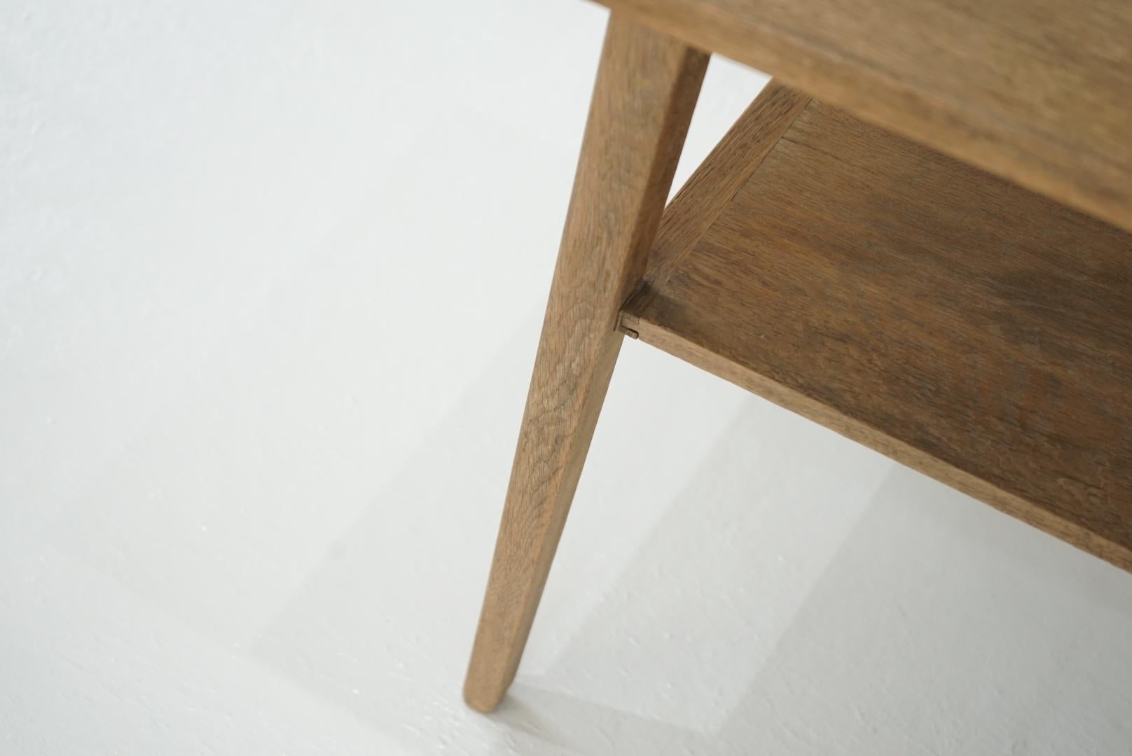 Antiker japanischer antiker Couchtisch aus Eichenholz, 1950er-1960er Jahre, primitiver Japandi im Angebot 3