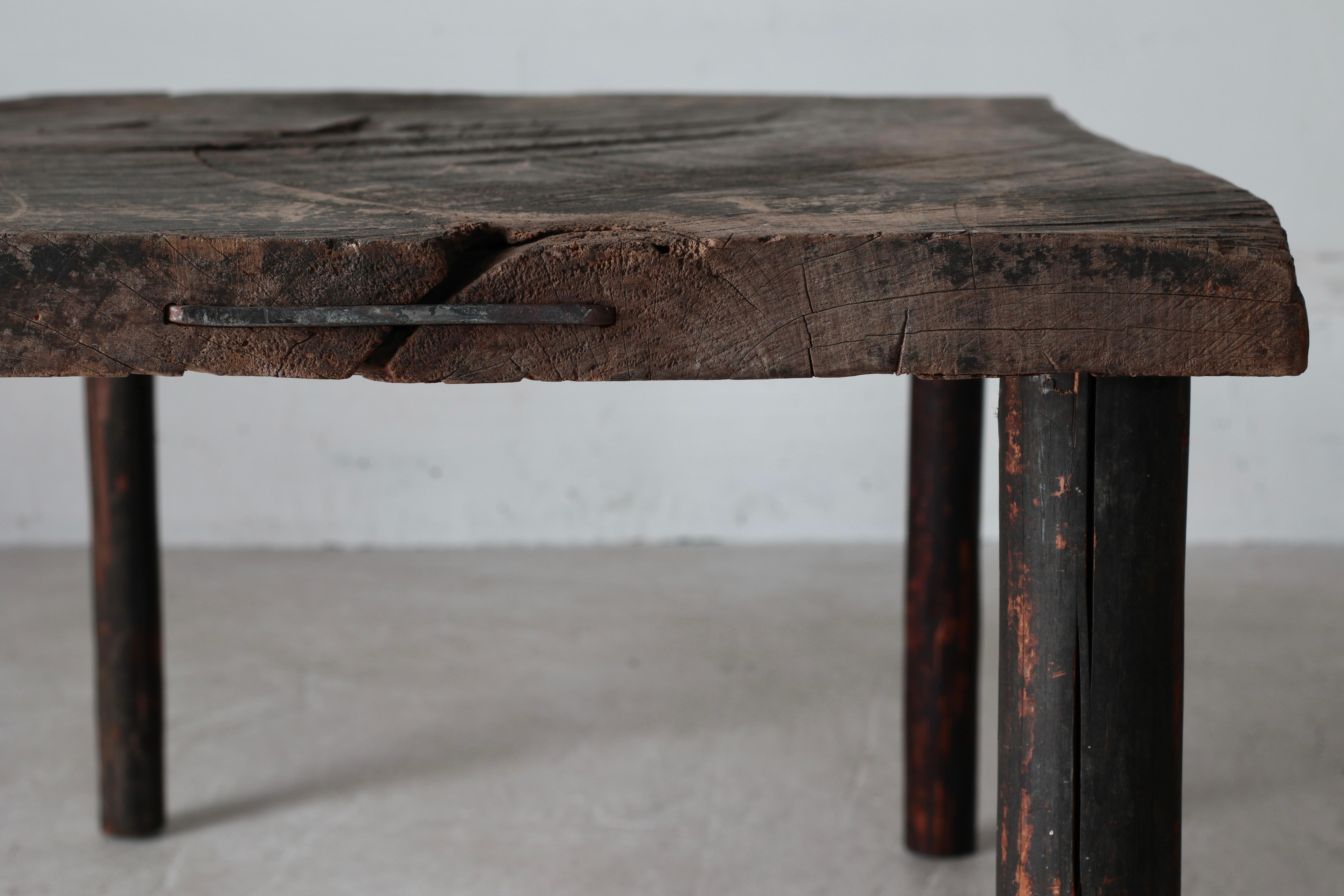 Legno massiccio Tavolo da divano antico giapponese / Tavolino da caffè / Wabi-sabi Primitive in vendita