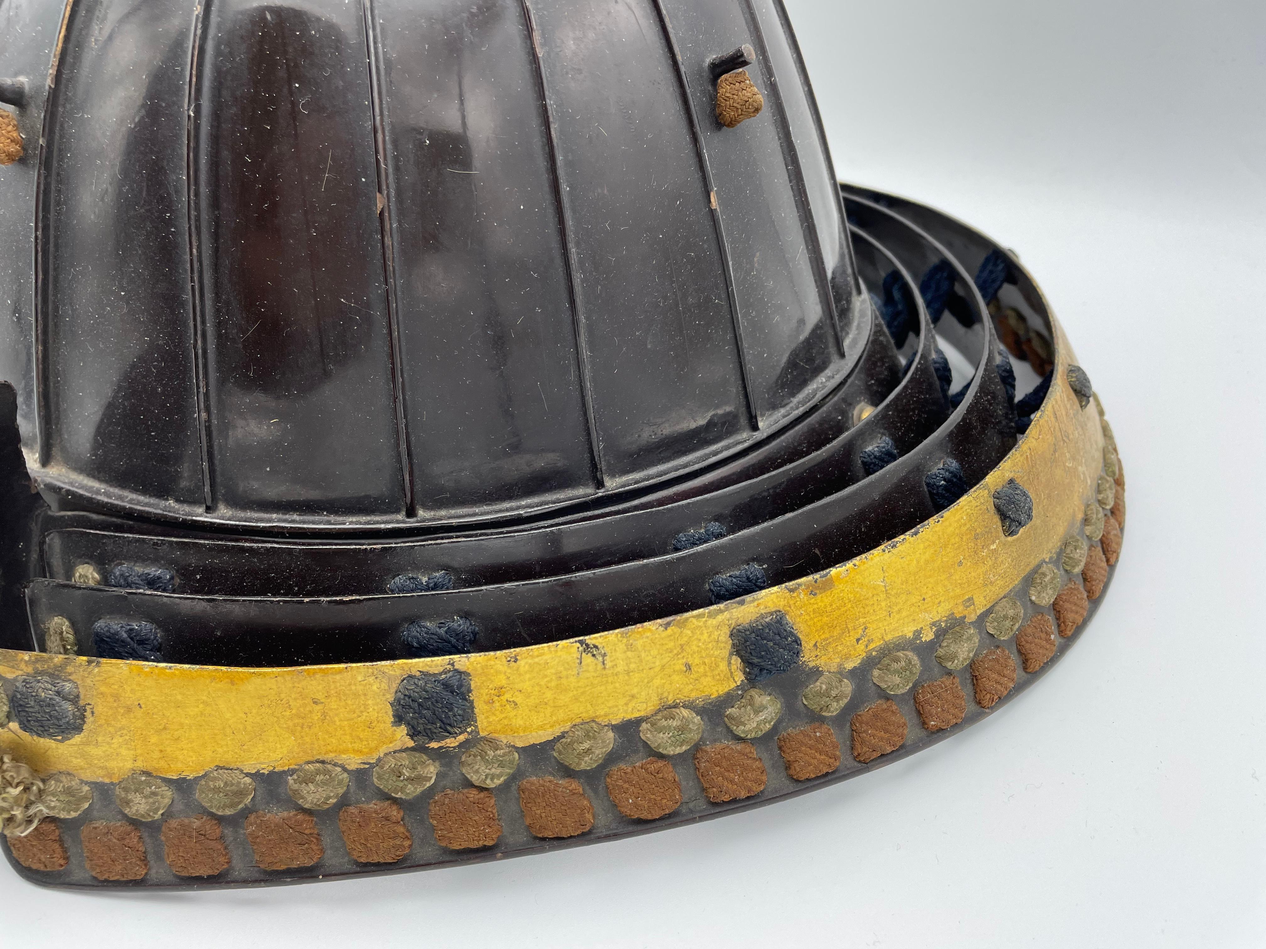 Japanese Antique Combat Helmet 'Kabuto' 1800s Edo Era In Fair Condition For Sale In Paris, FR