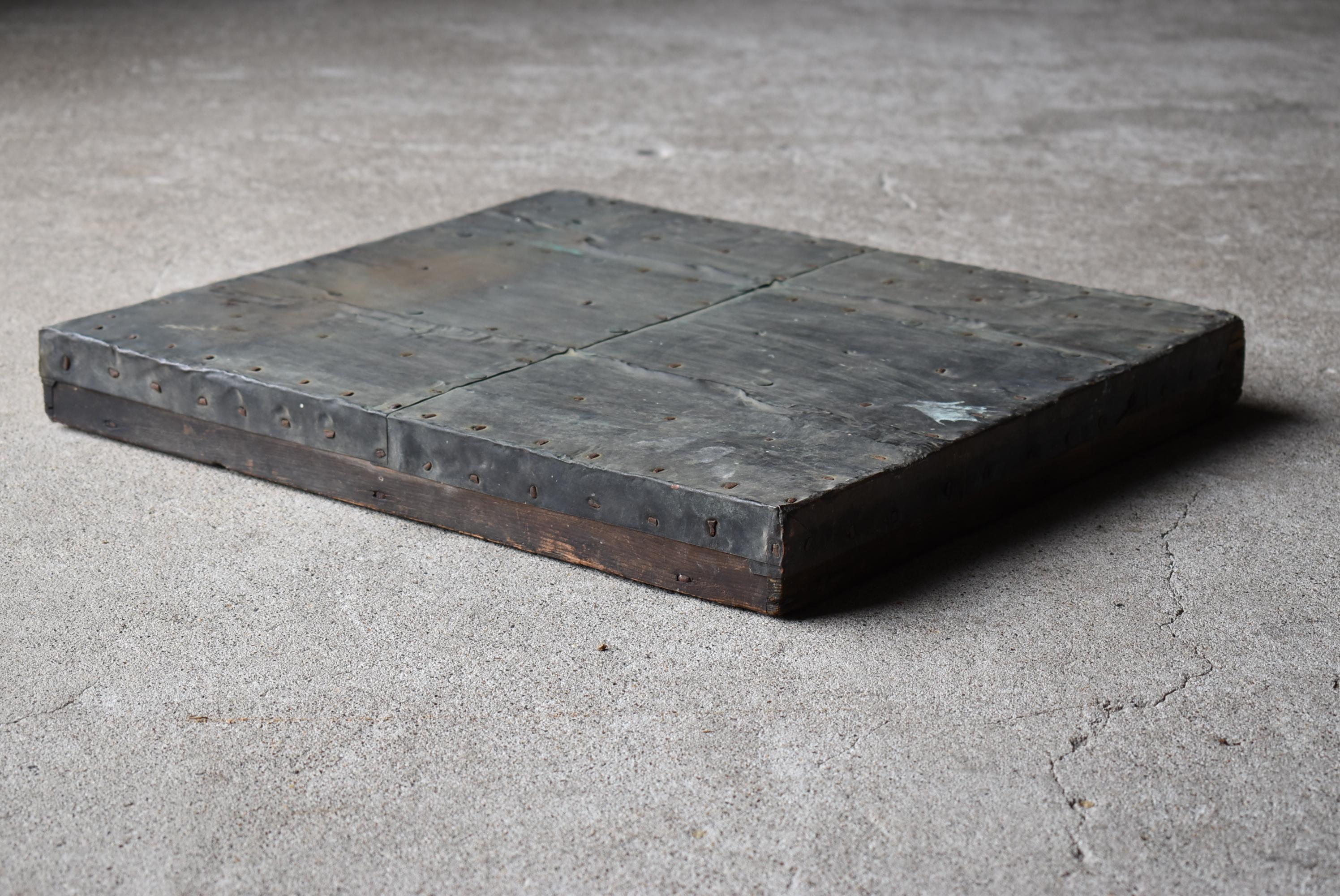 Japanese Antique Copper-Clad Door 1860s-1900s / Abstract Art Wabisabi For Sale 3