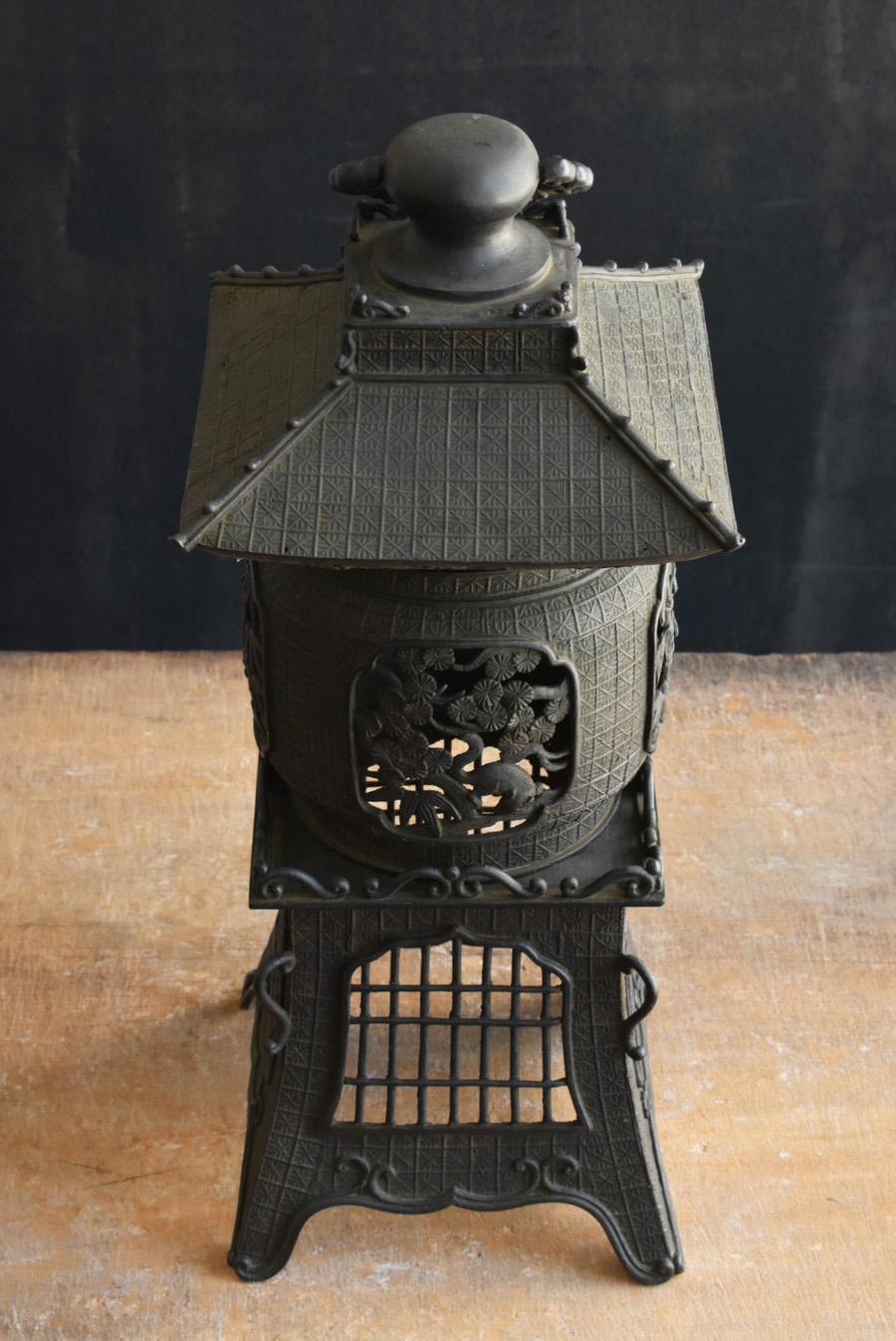 Japanese Antique Copper Lantern / Delicate Design / Early 20th Century For Sale 5