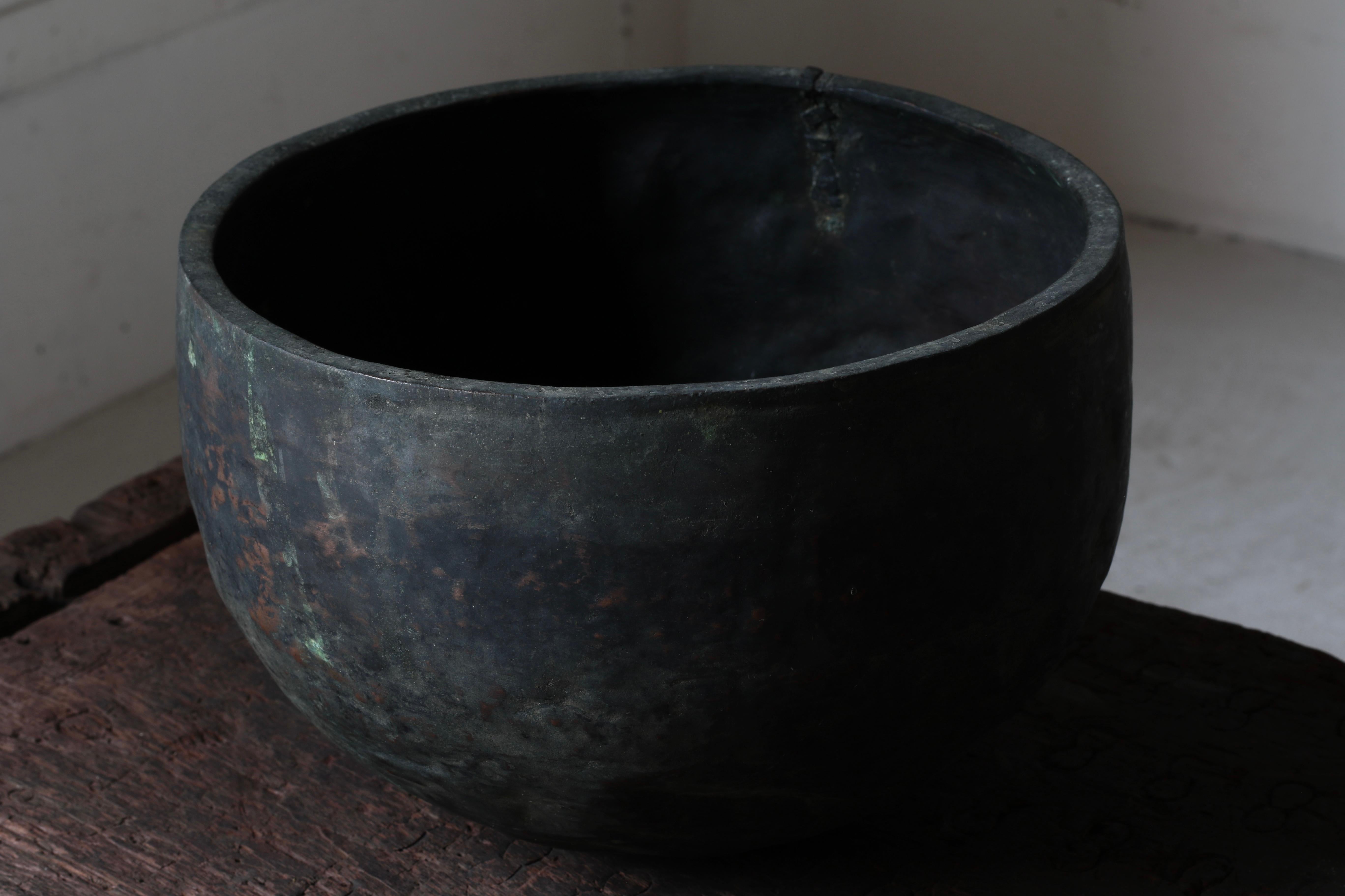 Cuenco japonés antiguo de cobre / Objeto / 1800-1900 / Wabi-sabi Mingei en venta 3