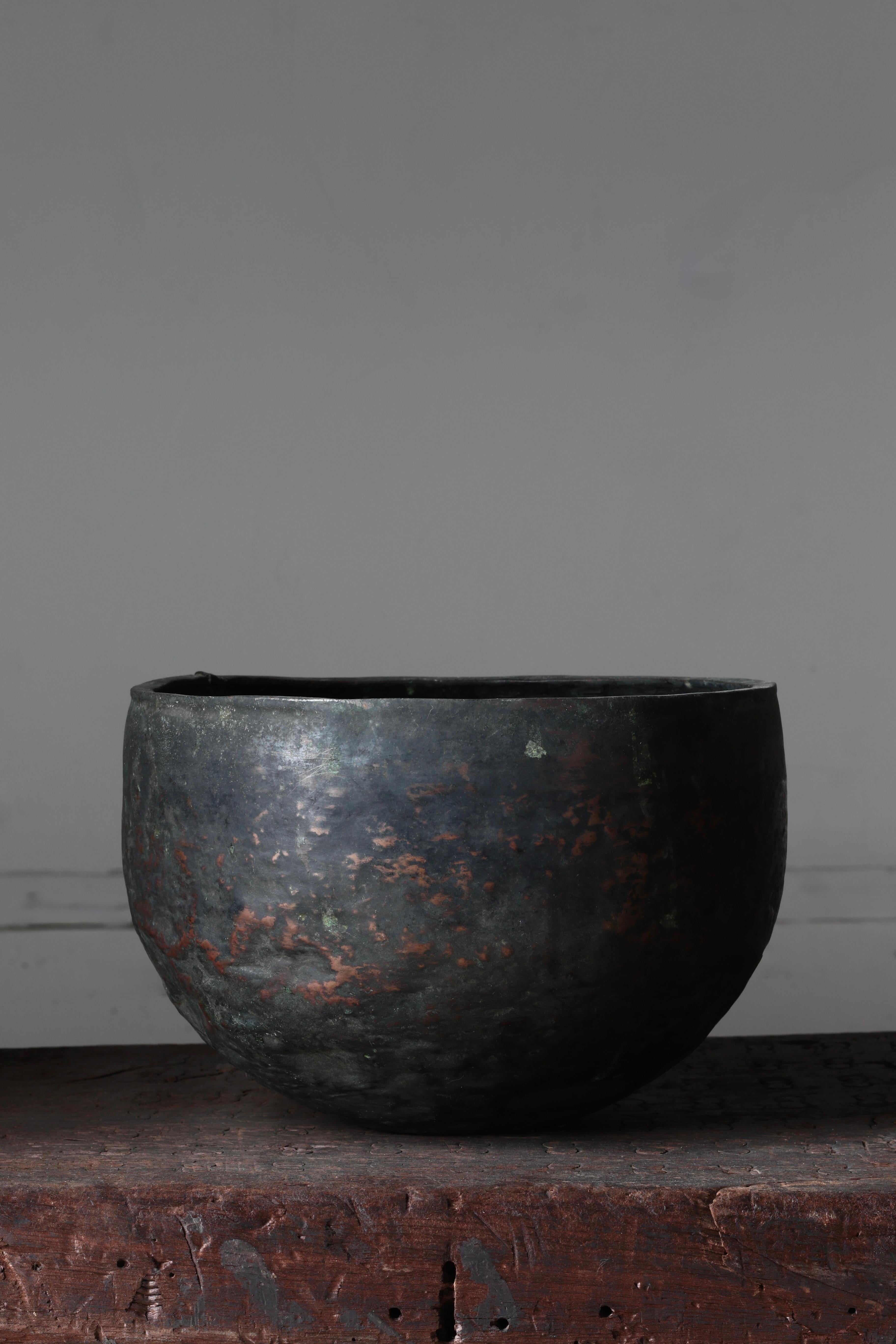 Cuenco japonés antiguo de cobre / Objeto / 1800-1900 / Wabi-sabi Mingei en venta 4