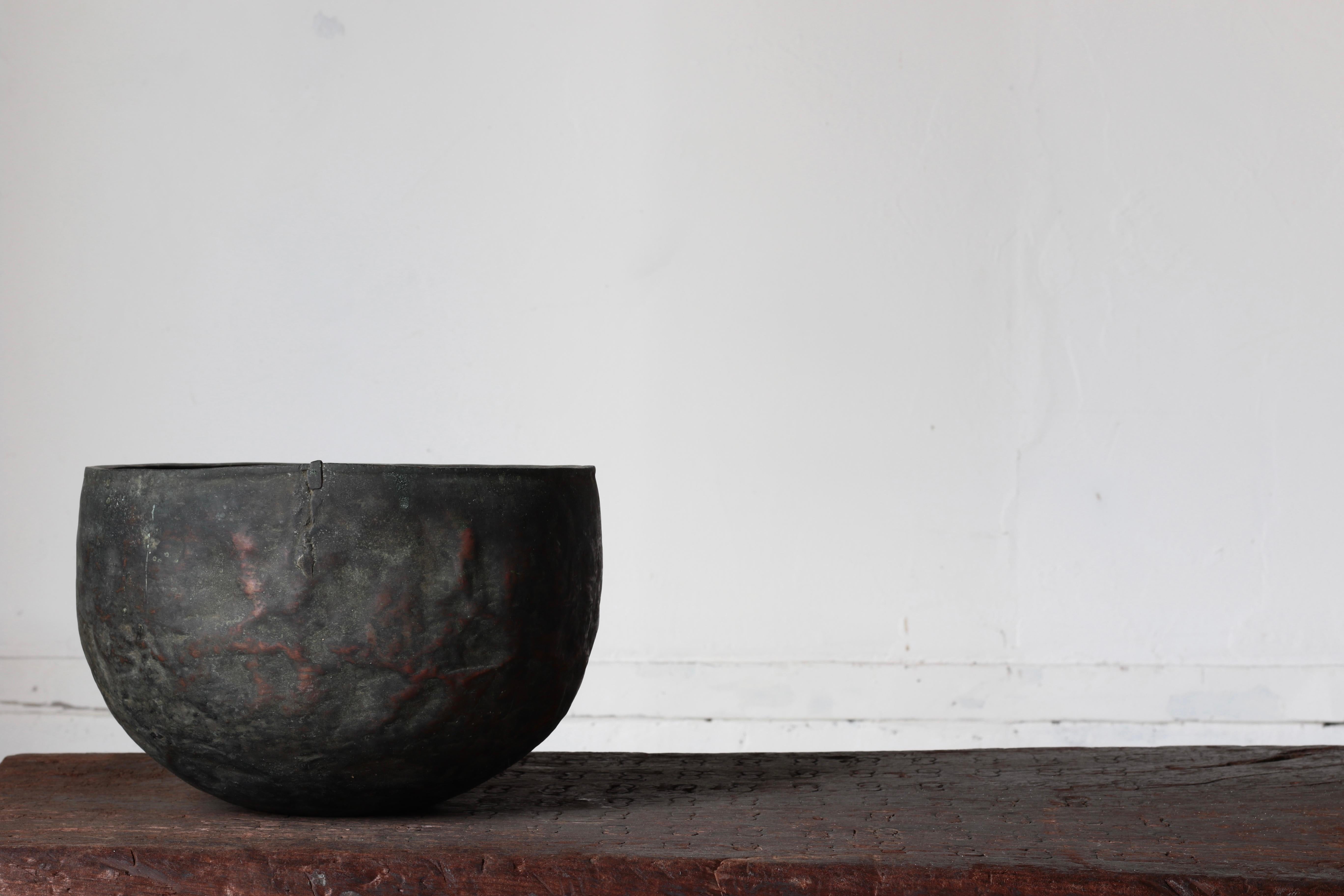 Se trata de un antiguo utensilio budista japonés llamado 