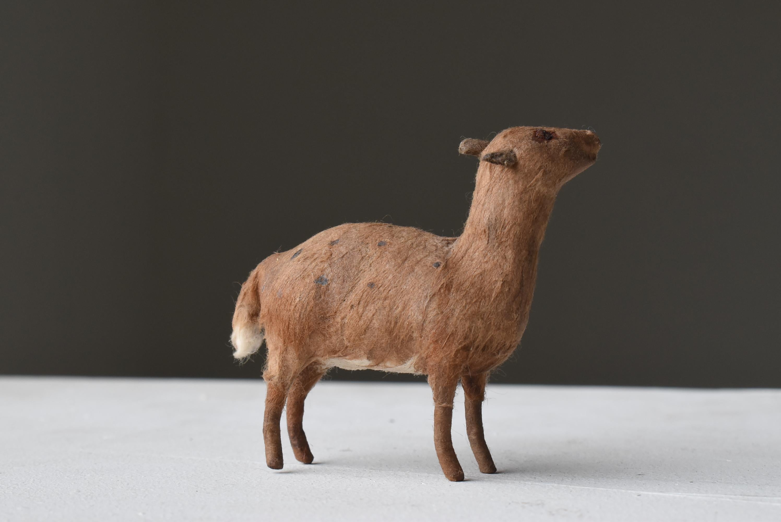 Showa Japanese Antique Deer child 1900s-1920s / Animal figurines Object Wabi Sabi For Sale