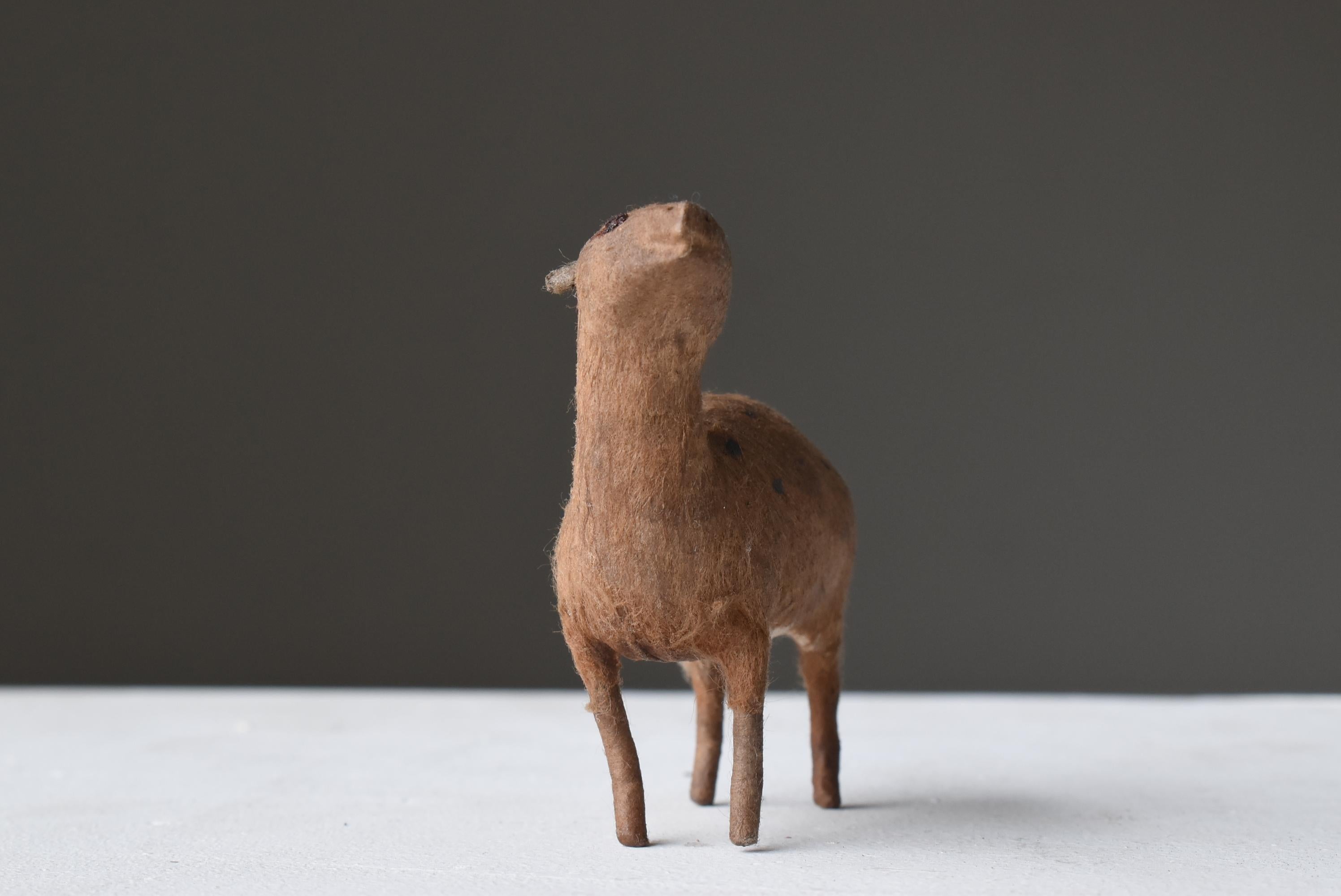 Japanese Antique Deer child 1900s-1920s / Animal figurines Object Wabi Sabi In Good Condition For Sale In Sammu-shi, Chiba