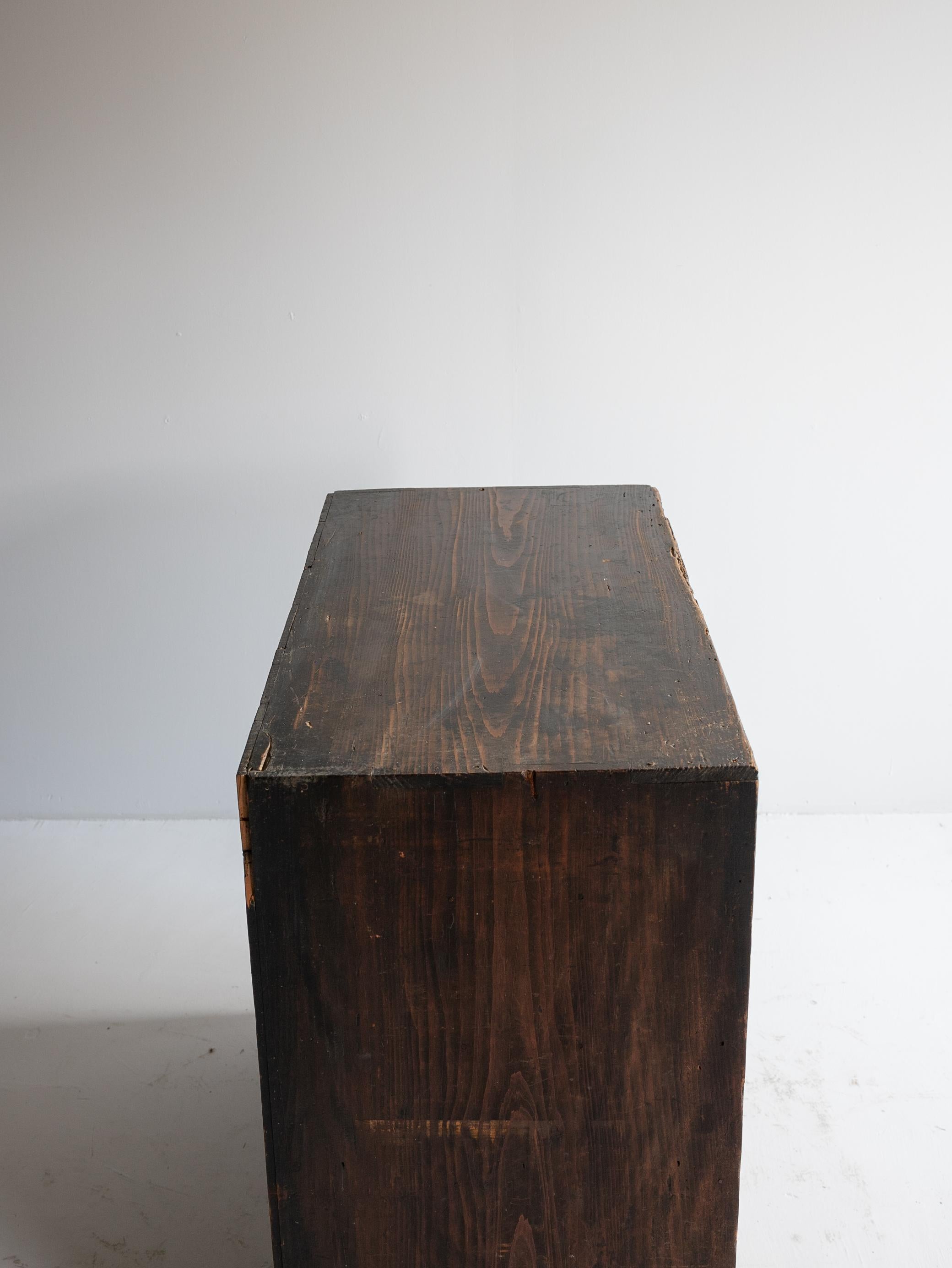 Cajón Antiguo Japonés Años 1860-1900 / Almacenamiento Tansu Wabisabi en venta 11