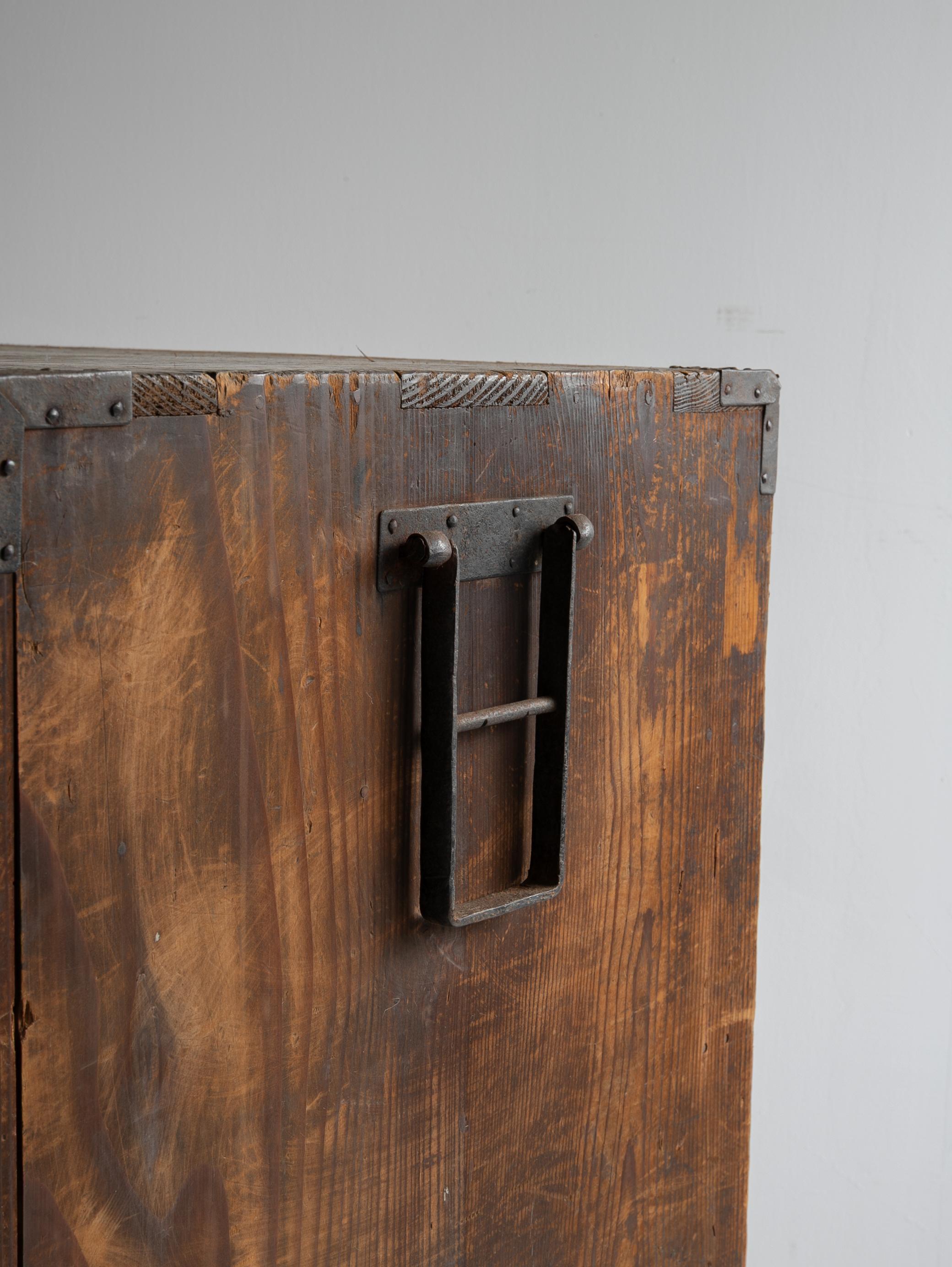 Japanese Antique Drawer 1860s-1920s / Sideboard Wabi Sabi For Sale 8