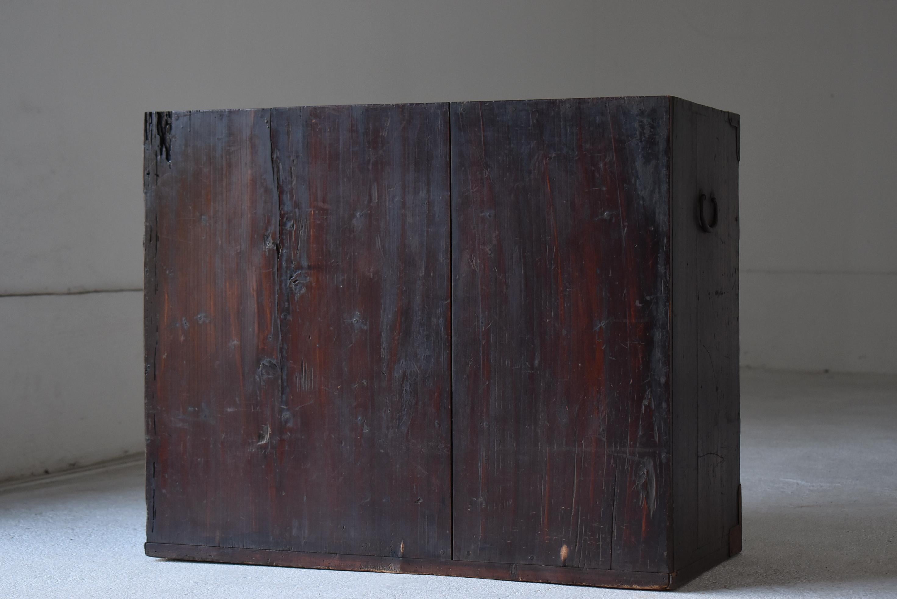 Coffre à tiroirs japonais ancien 1860s-1920s / Tansu Sideboard Wabi Sabi en vente 1