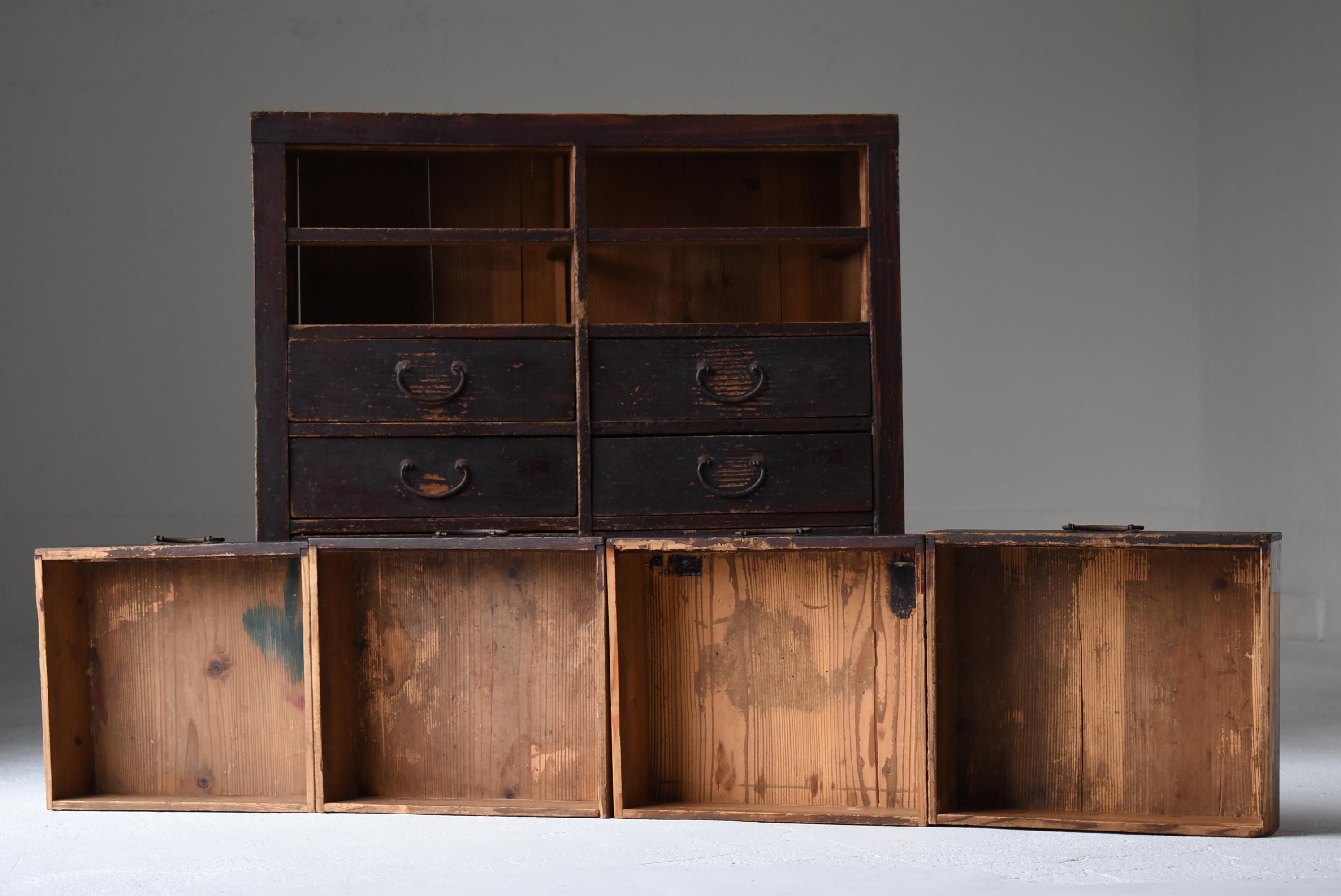 Japanische antike Schubladenaufbewahrung 1860er-1920er Jahre / Tansu Sideboard Wabisabi, Wabisabi im Angebot 4