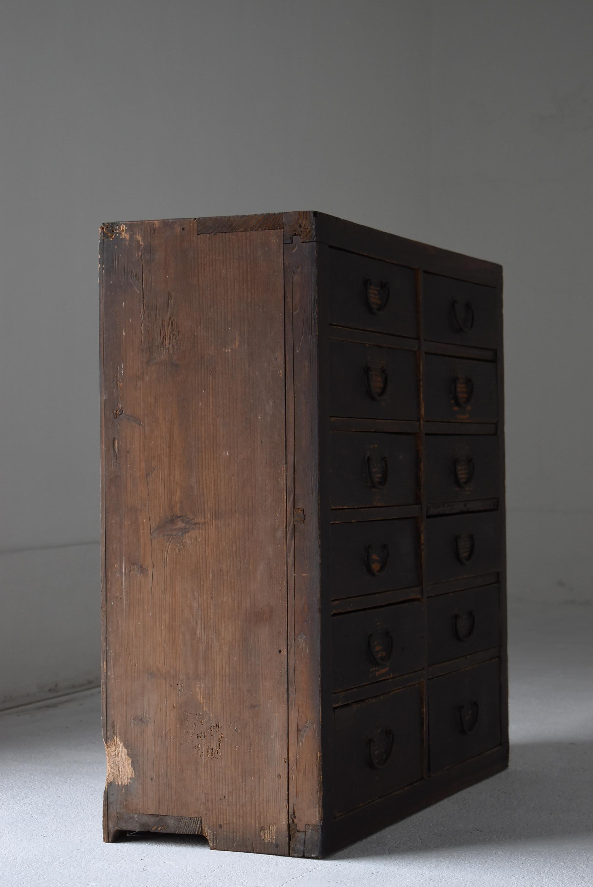Japanische antike Schubladenaufbewahrung 1860er-1920er Jahre / Tansu Sideboard Wabisabi, Wabisabi im Angebot 5