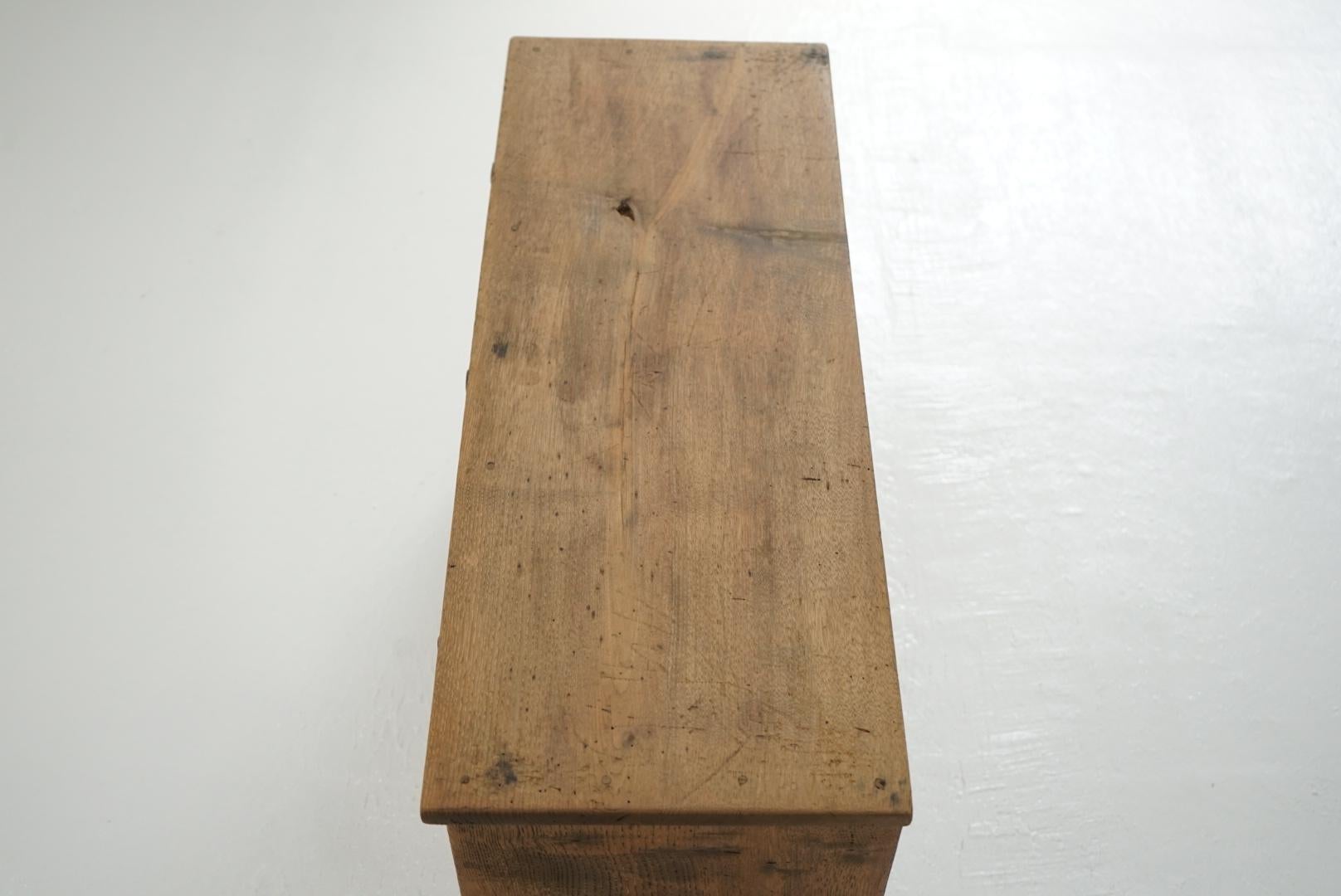 Cajonera Japonesa Antigua 1880s-1900s Estante Cajonera Wabi-Sabi Meiji en venta