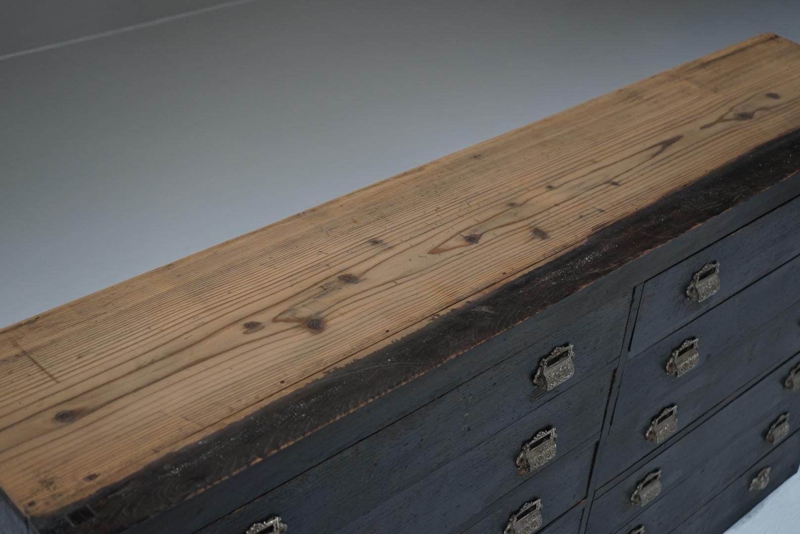 Japanese Antique Drawer storage shelf black chest Japandi In Good Condition For Sale In Chiba, Chiba