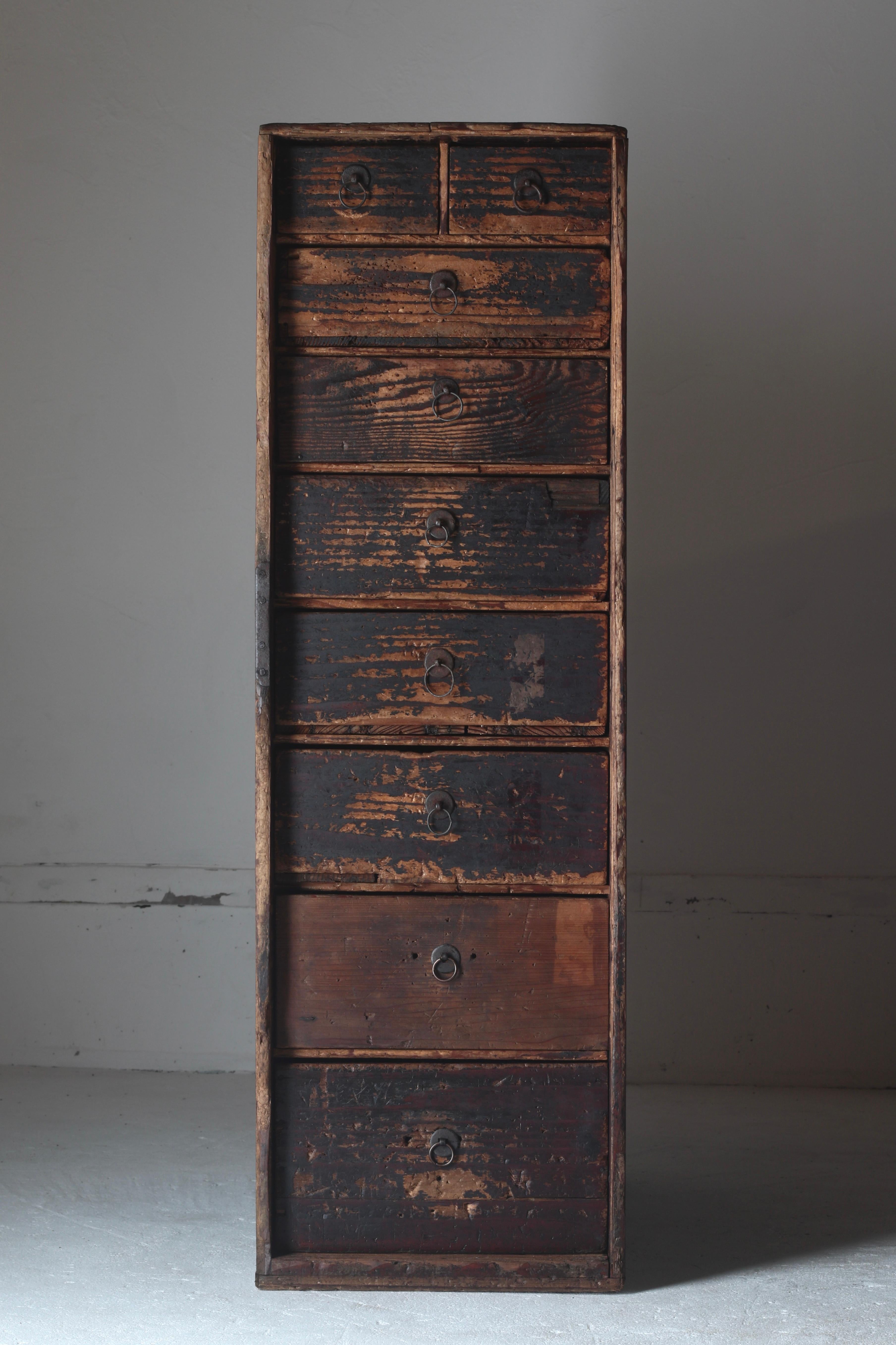 Cajonera Antigua Japonesa / Tansu Cajonera / 1868-1912s Wabi-Sabi en venta 6