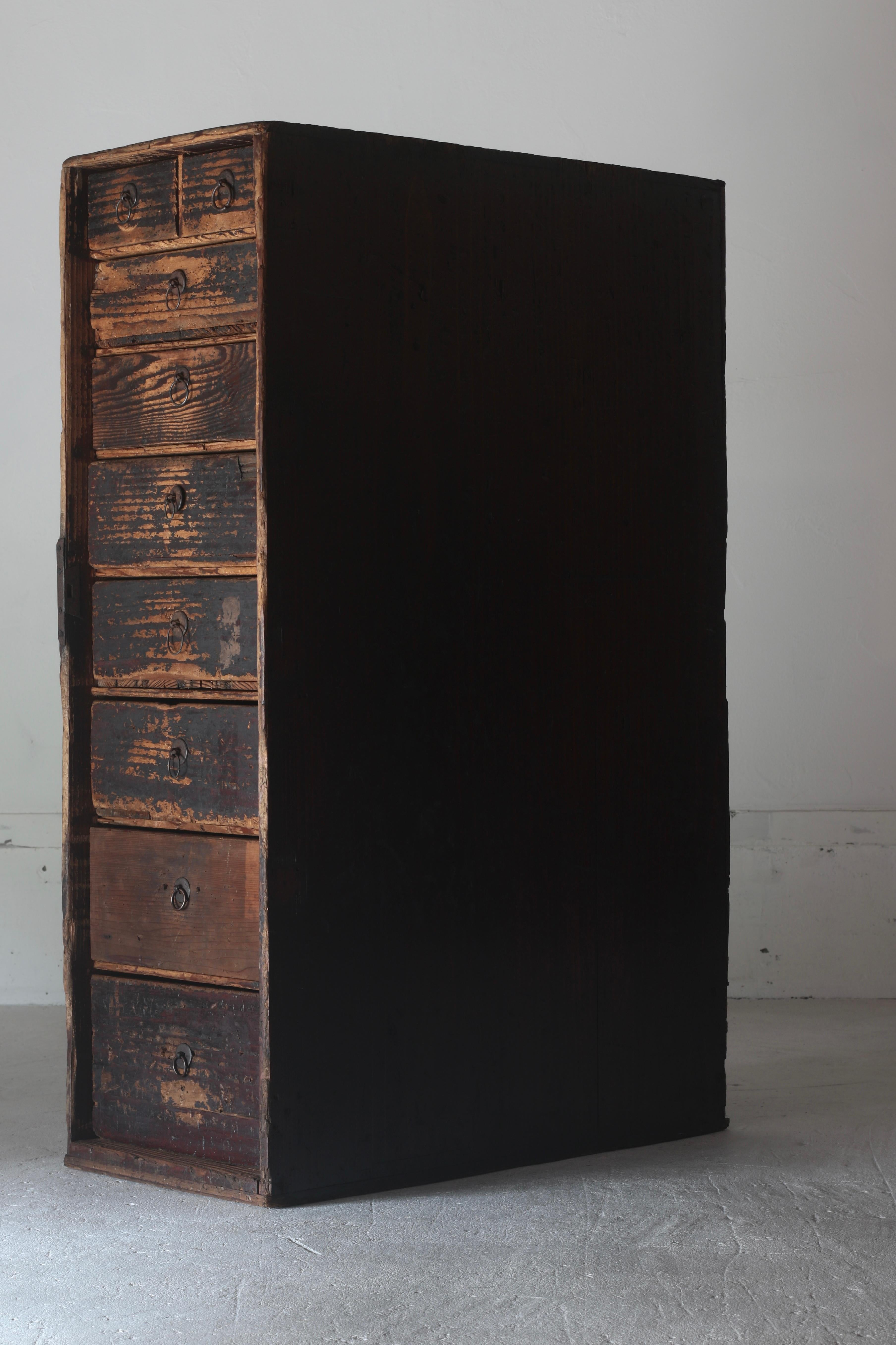 Cajonera Antigua Japonesa / Tansu Cajonera / 1868-1912s Wabi-Sabi siglo XIX en venta