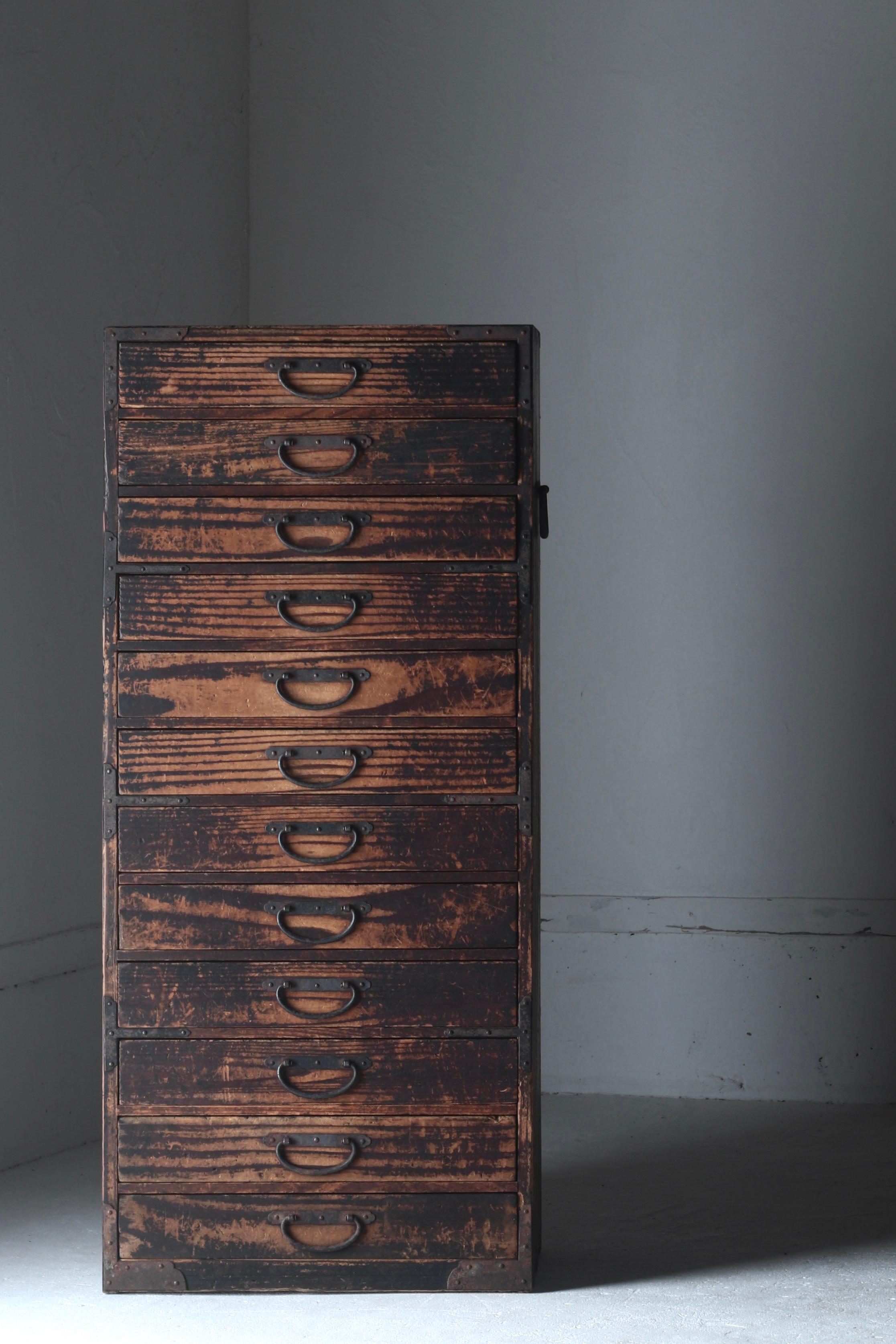 Antike japanische Schublade / Tansu-Aufbewahrung / Wabi-Sabi aus der Meiji-Periode im Angebot 9