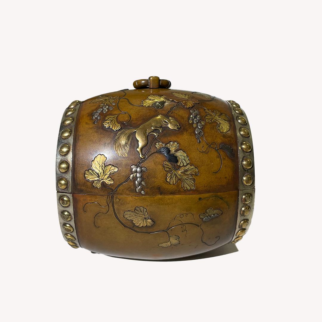 Hand-Carved Japanese Antique Drum-Shaped Bronze Box, Meiji Period For Sale