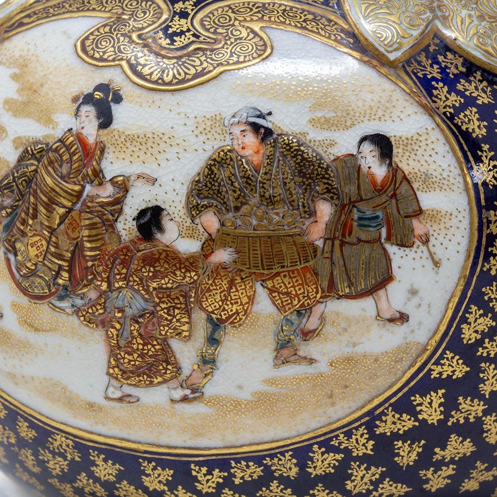 Vase japonais ancien en faïence Satsuma de Kinkozan Période Meiji en vente 8