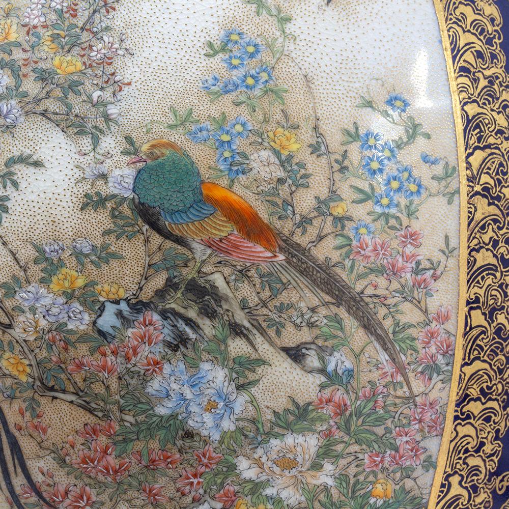 Vase japonais ancien en faïence Satsuma de Kinkozan Période Meiji en vente 9