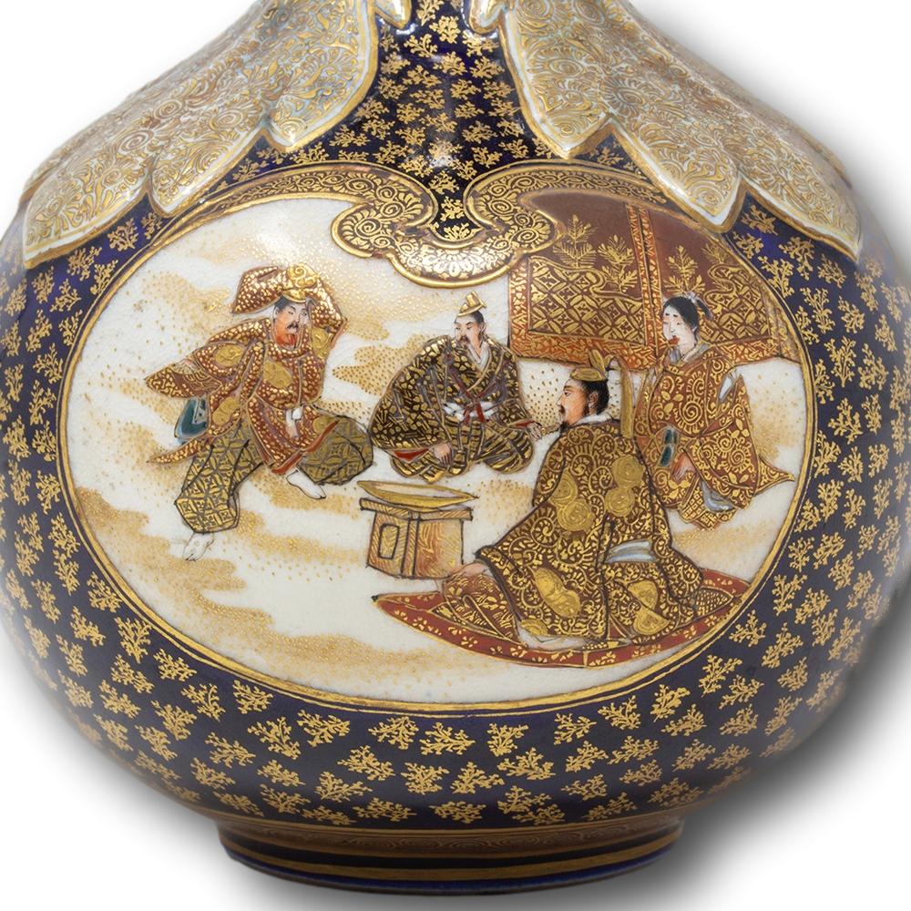 Vase japonais ancien en faïence Satsuma de Kinkozan Période Meiji en vente 10