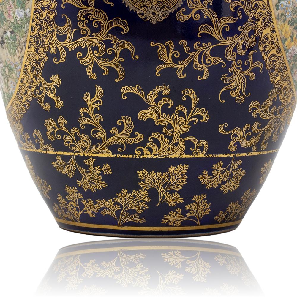 Vase japonais ancien en faïence Satsuma de Kinkozan Période Meiji en vente 11