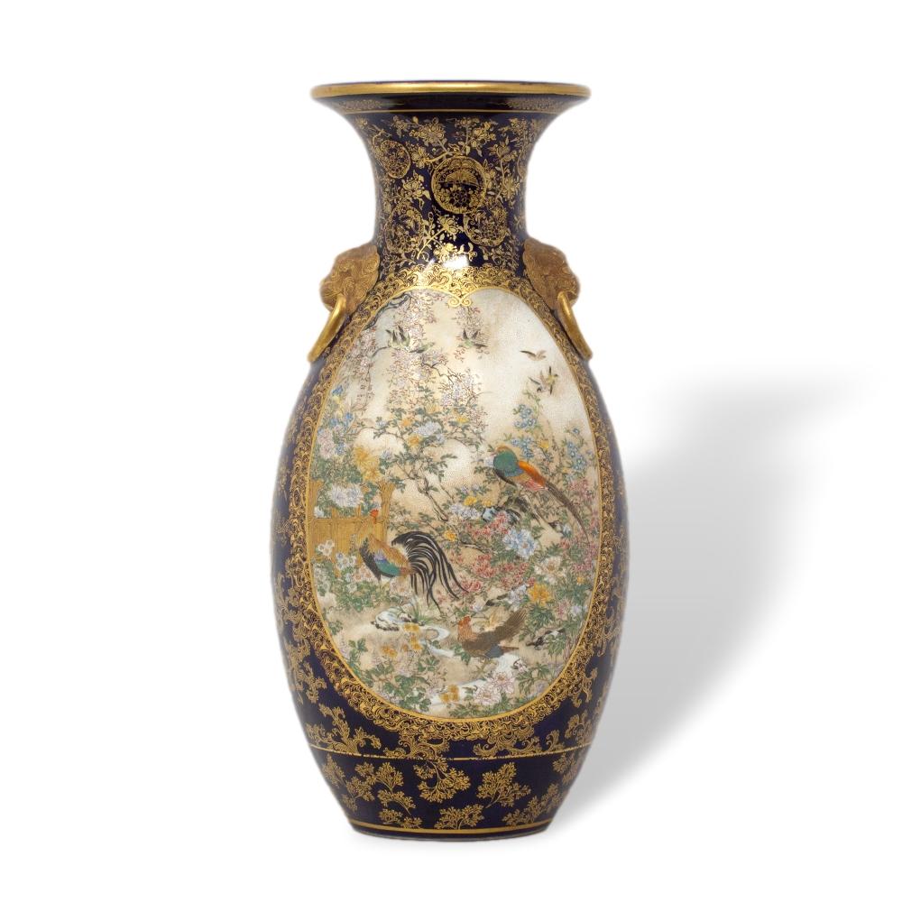 Fait main Vase japonais ancien en faïence Satsuma de Kinkozan Période Meiji en vente