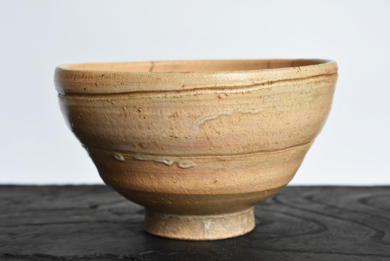 Japanese Antique Earthenware Tea Bowl/Edo Period/1700-1800/'Hagi Ware' For Sale 1