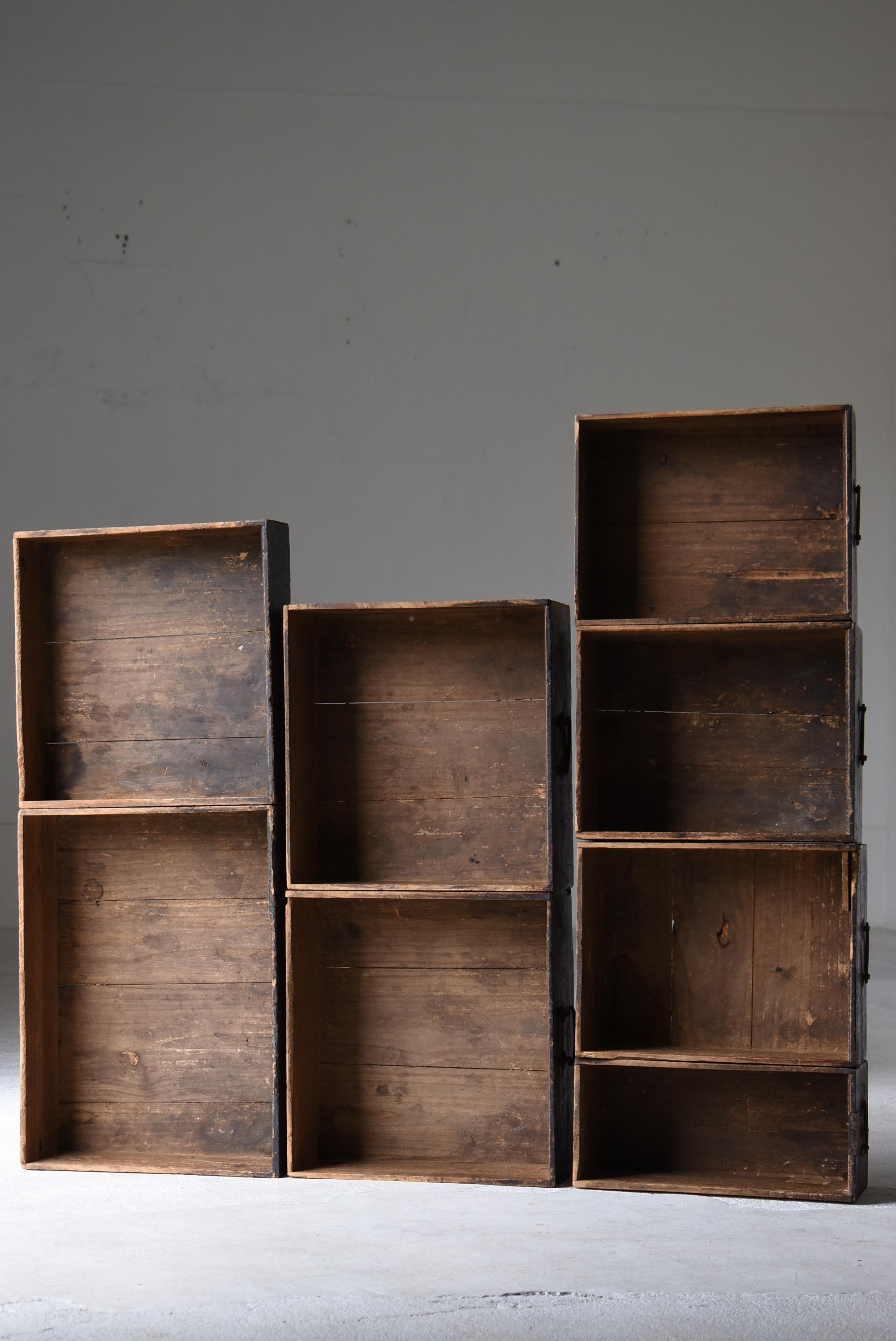 Japanese Antique Edo period Drawer Chest 1830s-1844s / Sideboard Tansu Wabisabi in vendita 4