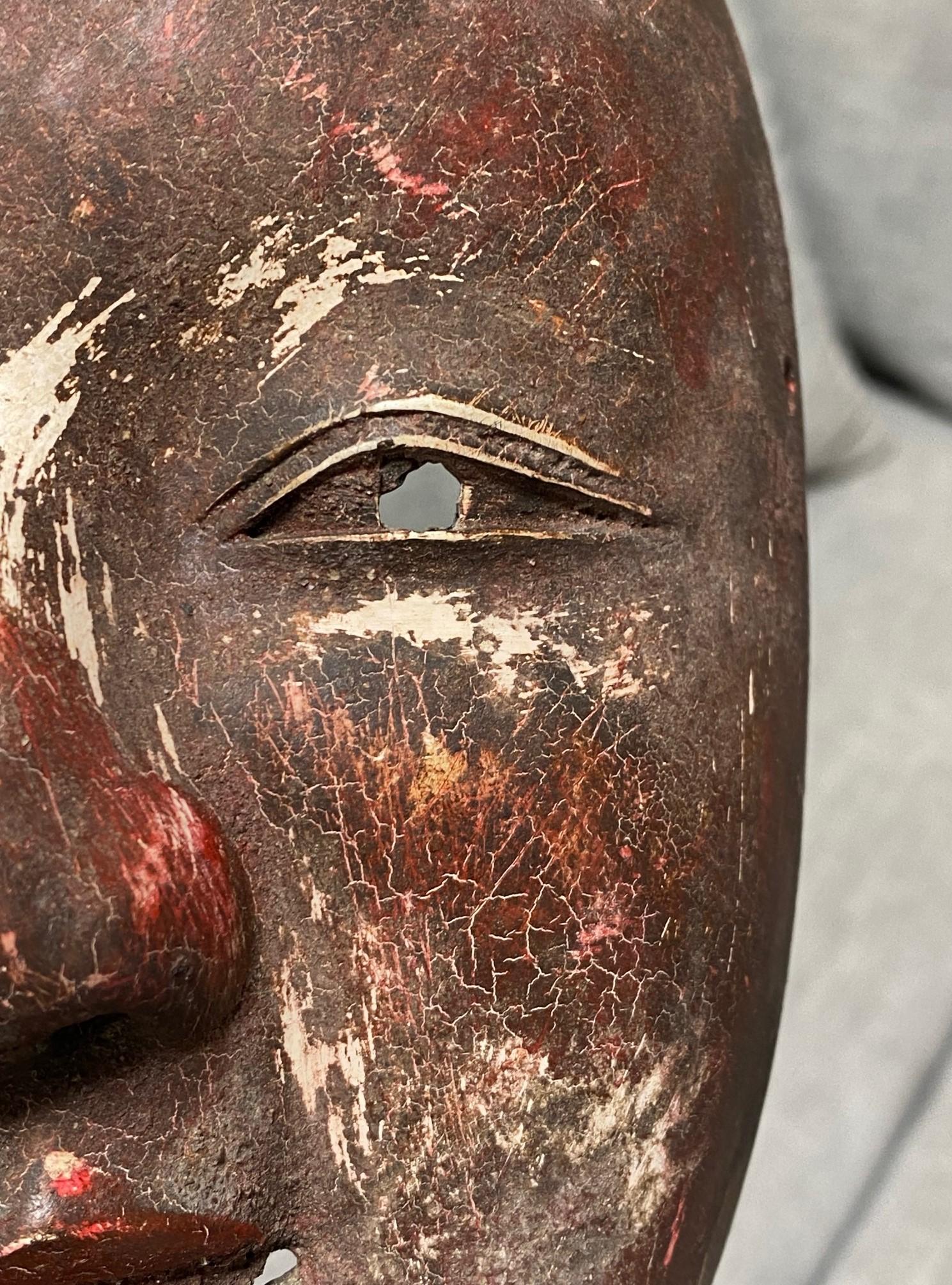 Japanese Antique Edo Wood Noh Theater Omi-Onna Ko-Omote Koomote Mask, 1700s For Sale 3